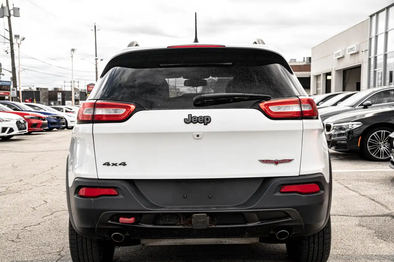 Jeep Cherokee снимка Jeep Cherokee