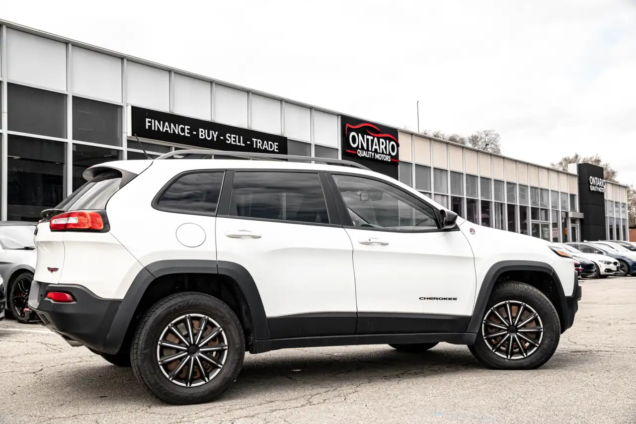 Jeep Cherokee снимка Jeep Cherokee