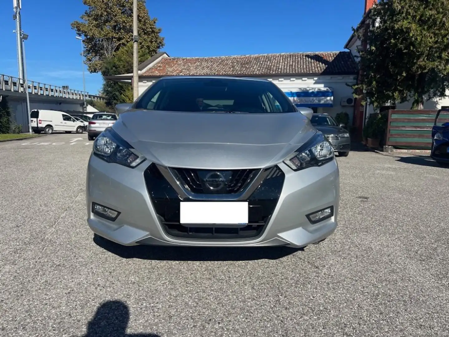 Nissan Micra 1.5 dCi 8V 5 porte Tekna Plateado - 2