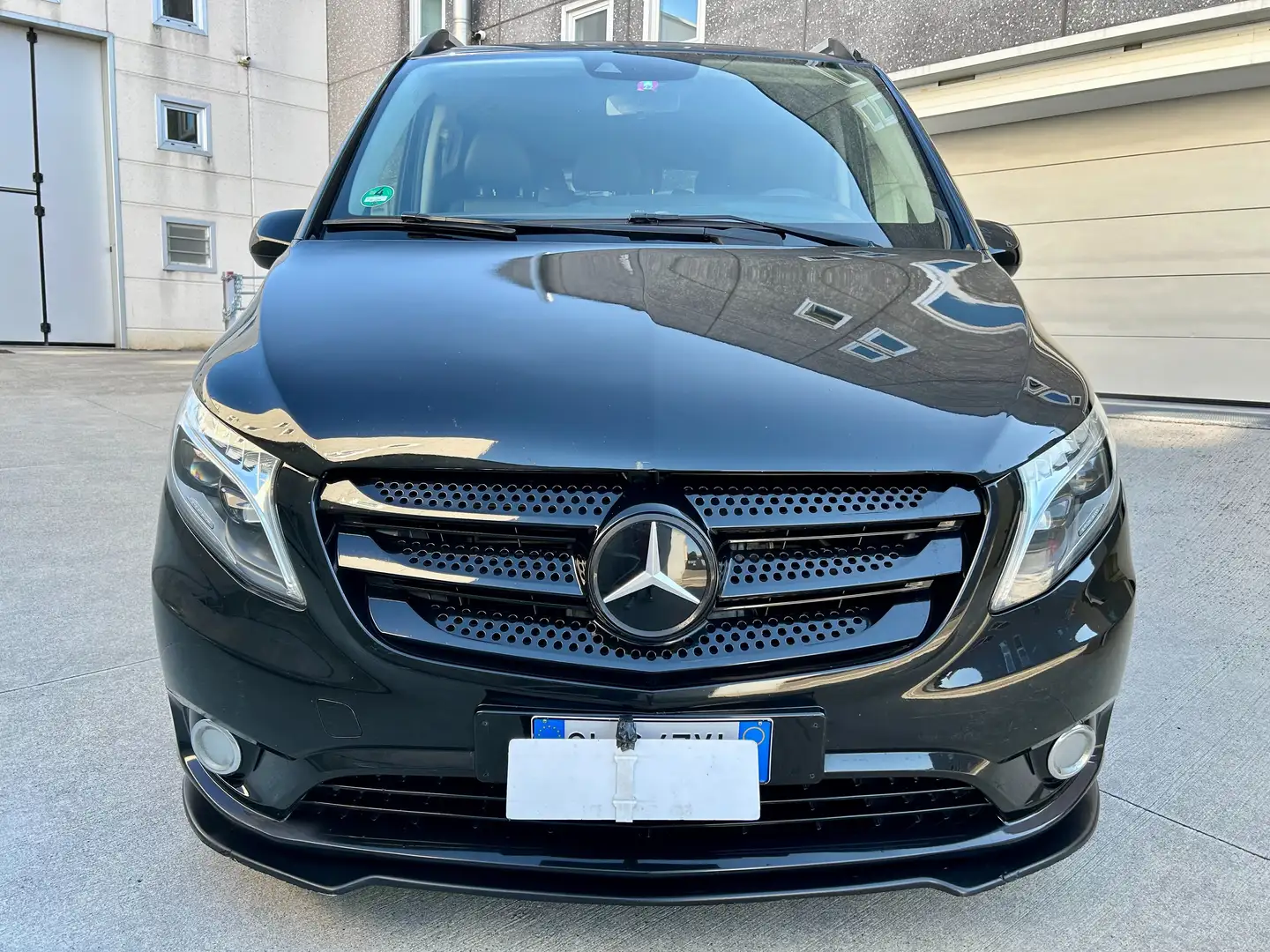 Mercedes-Benz Vito TOURER PREMIUM AMG Long - 9 POSTI!! PREZZO + IVA!! Schwarz - 2