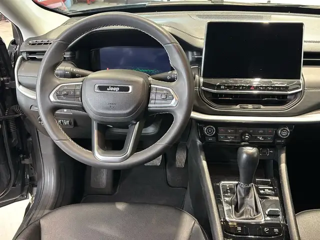 Jeep Compass view 11