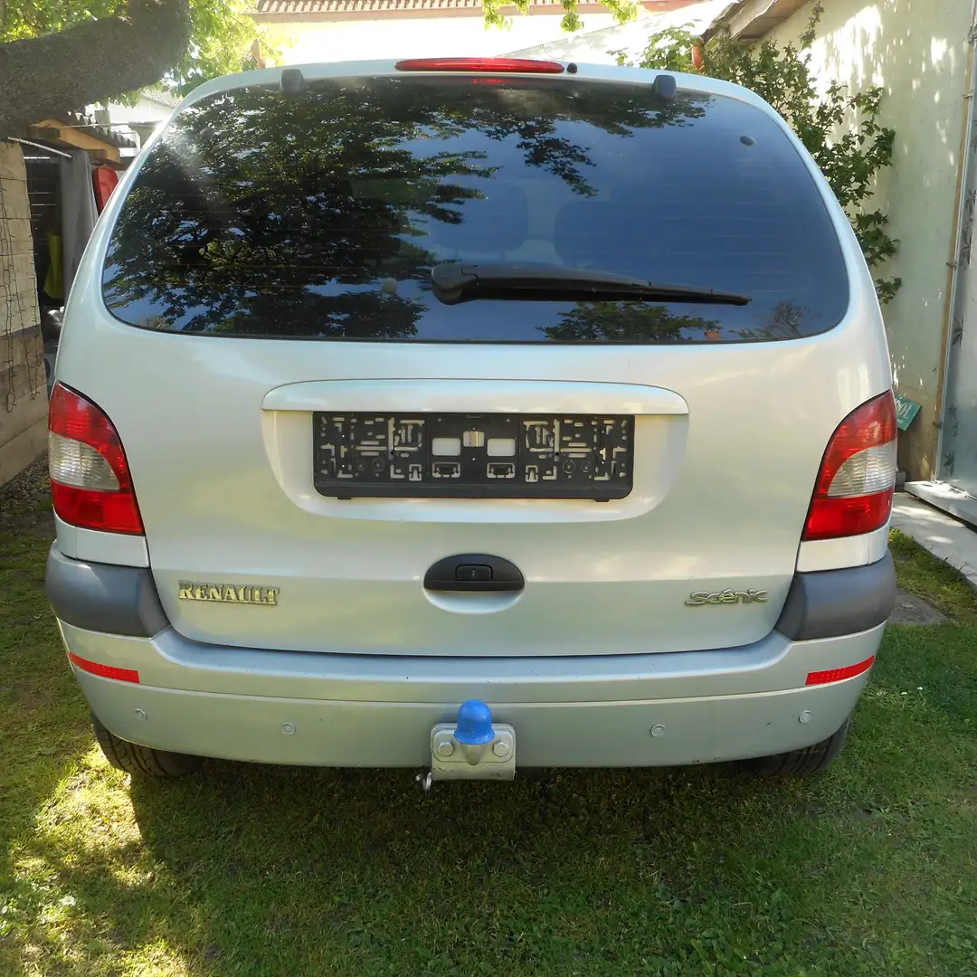 Renault Scenic Scénic RT 1,6 16V Silber - 2