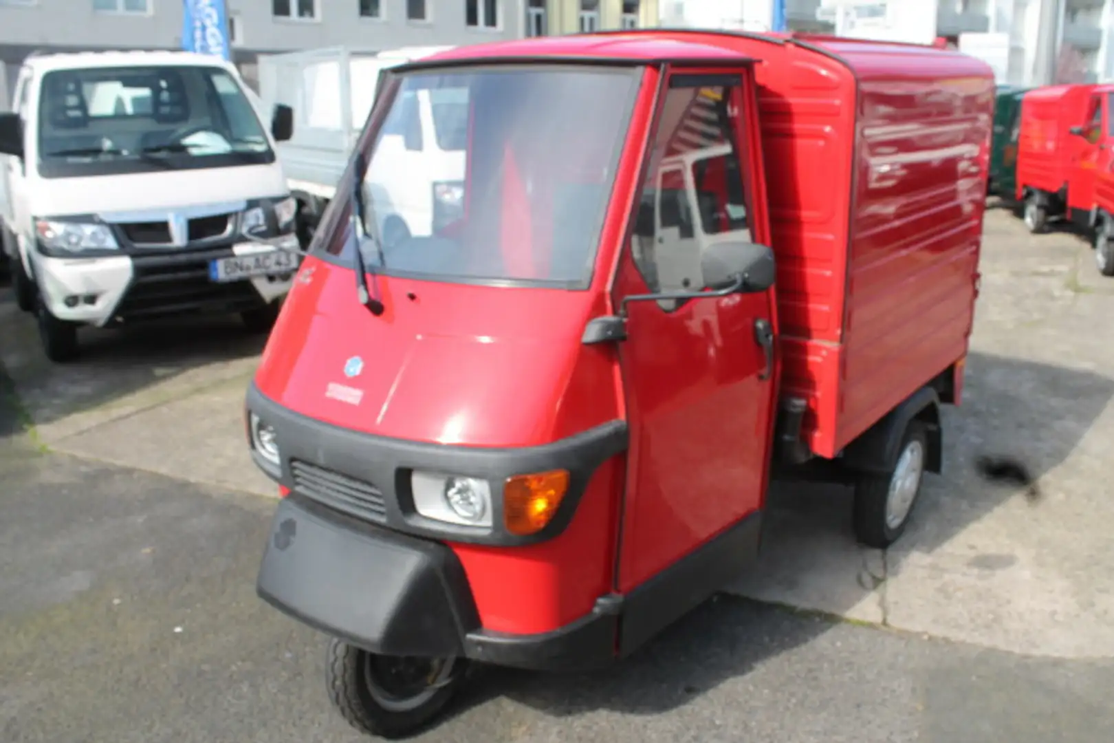 Piaggio Ape 50 25km/h Kasten LED SOFORT !! Rojo - 1