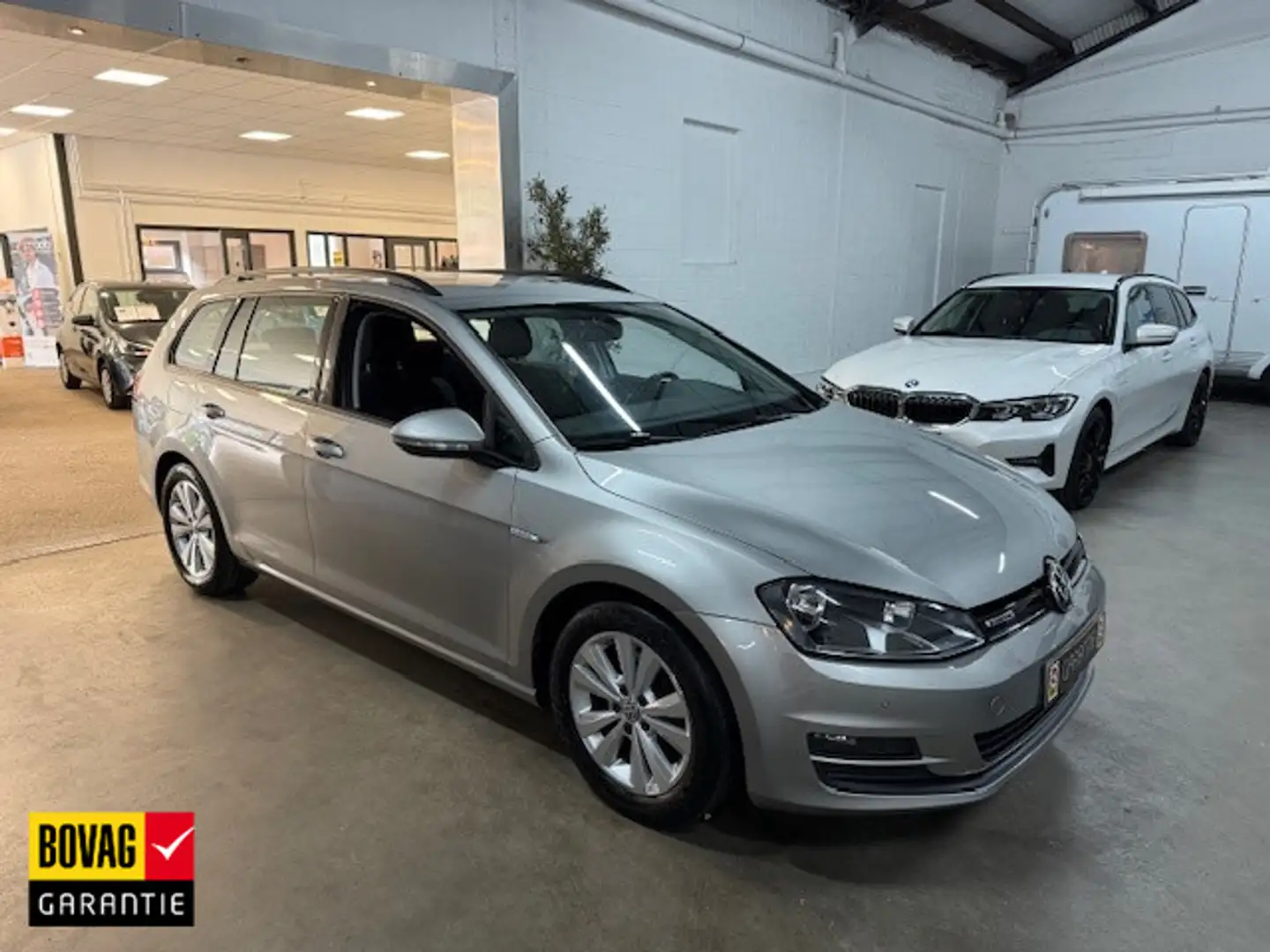 Volkswagen Golf Variant 1.0 TSI Comfortline Grijs - 1