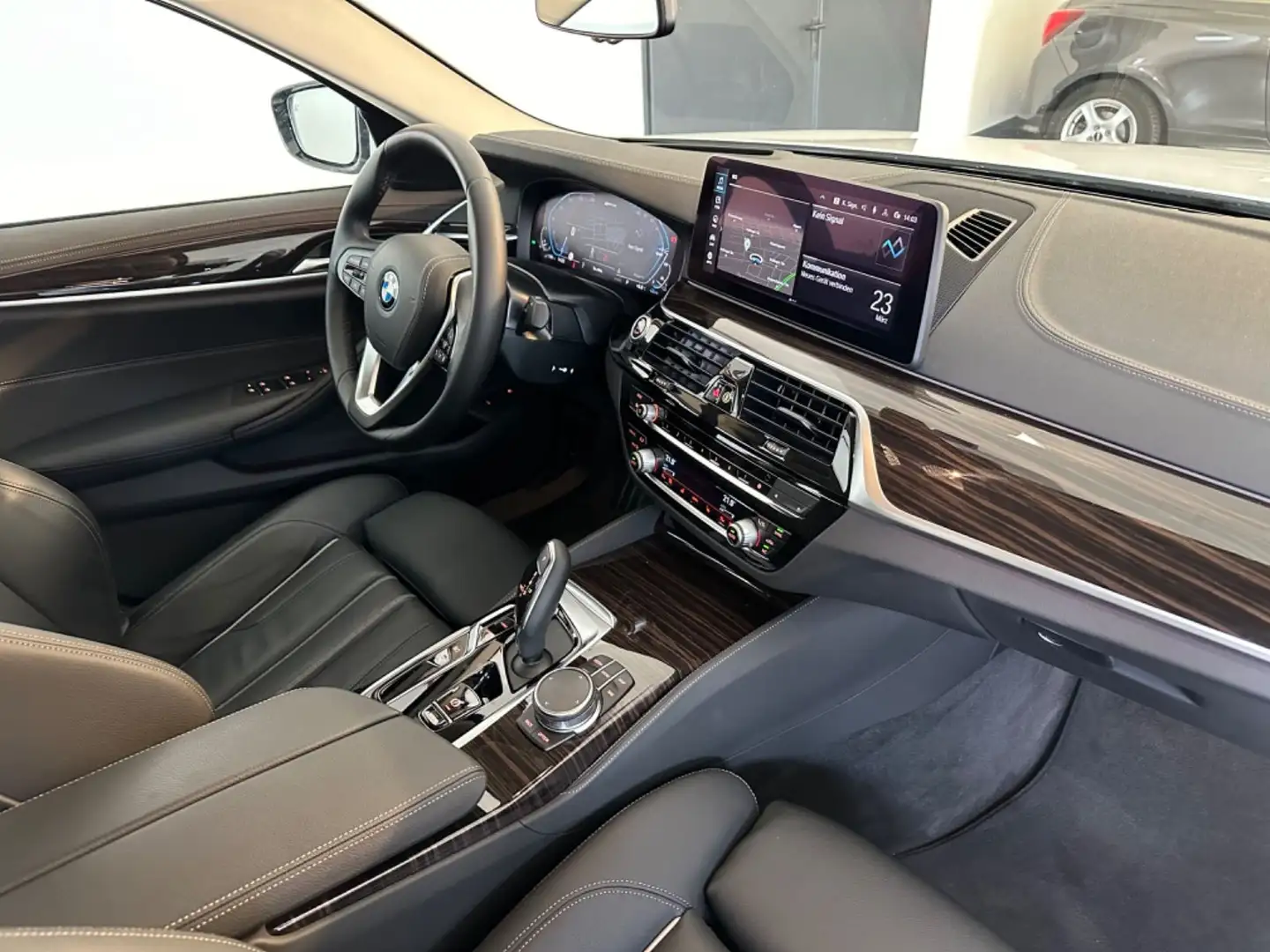 BMW 530 E LUXURY LINE*LEDER*NAVI*HEAD UP*BT*MFL*LED* Blanc - 2