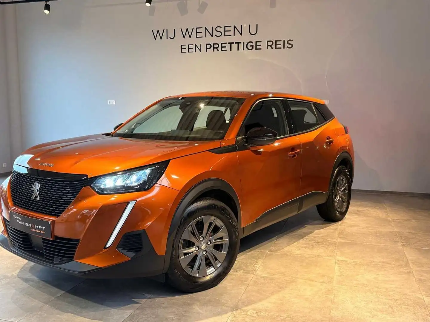 Peugeot 2008 ACTIVE PACK 1.2 *PARK ASSISTENT, TREKHAAK* Orange - 1