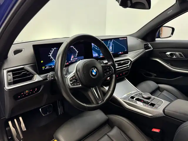 BMW 3 Series view 13