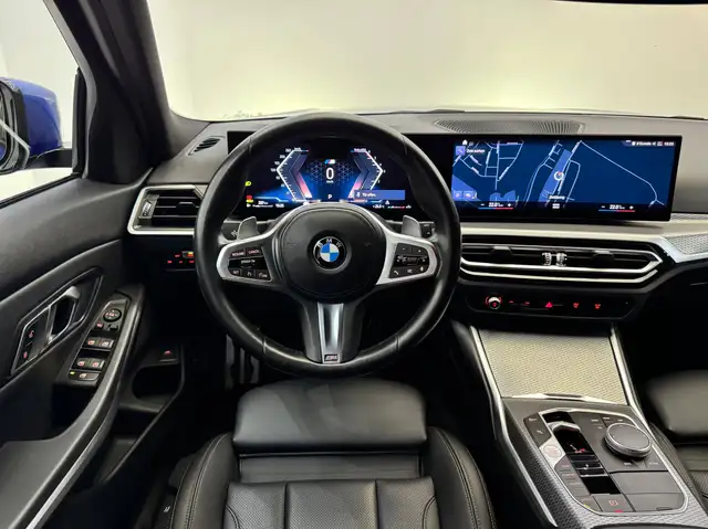 BMW 3 Series view 10