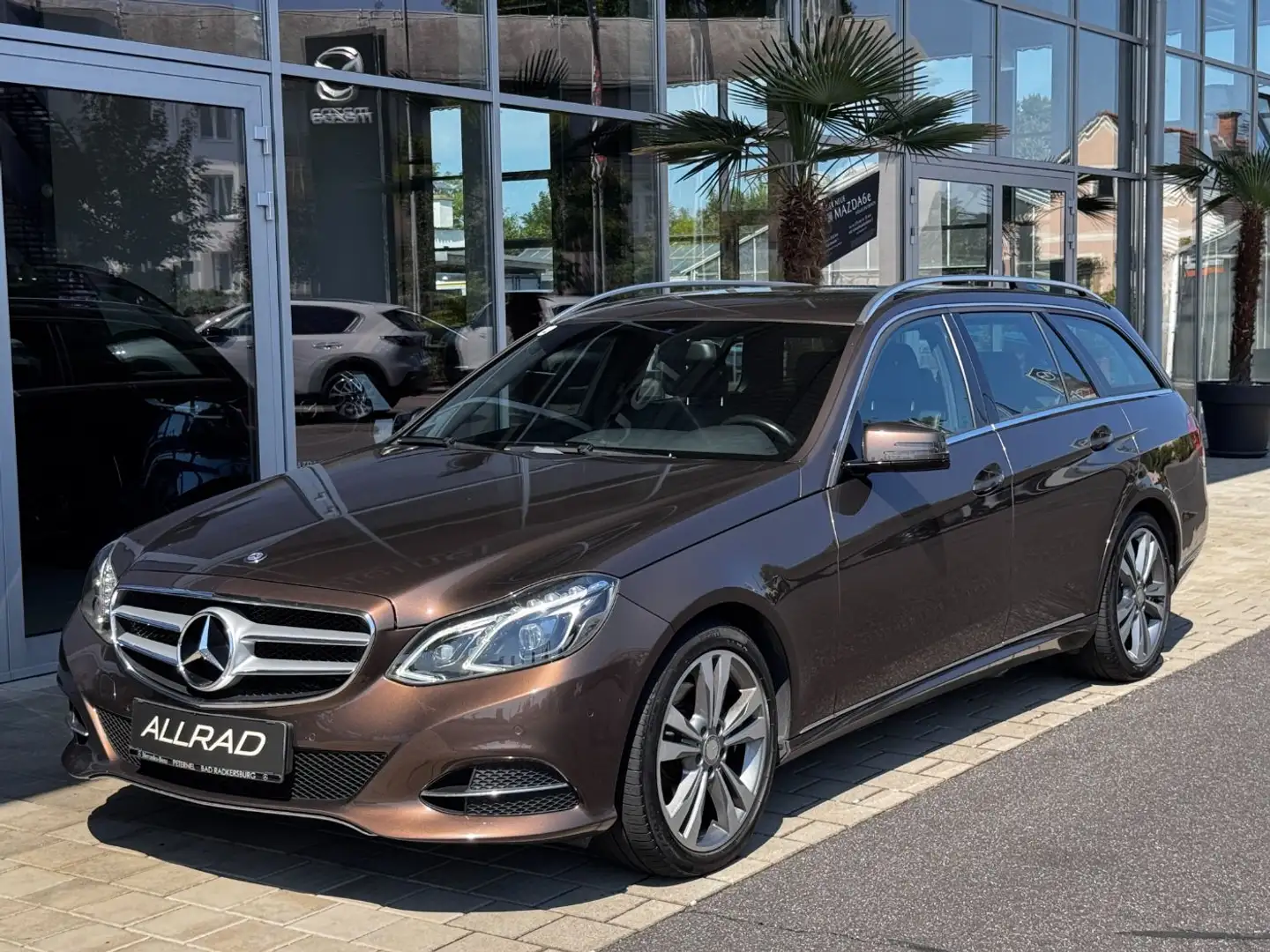Mercedes-Benz E 250 CDI 4MATIC AVANTGARDE Braun - 2