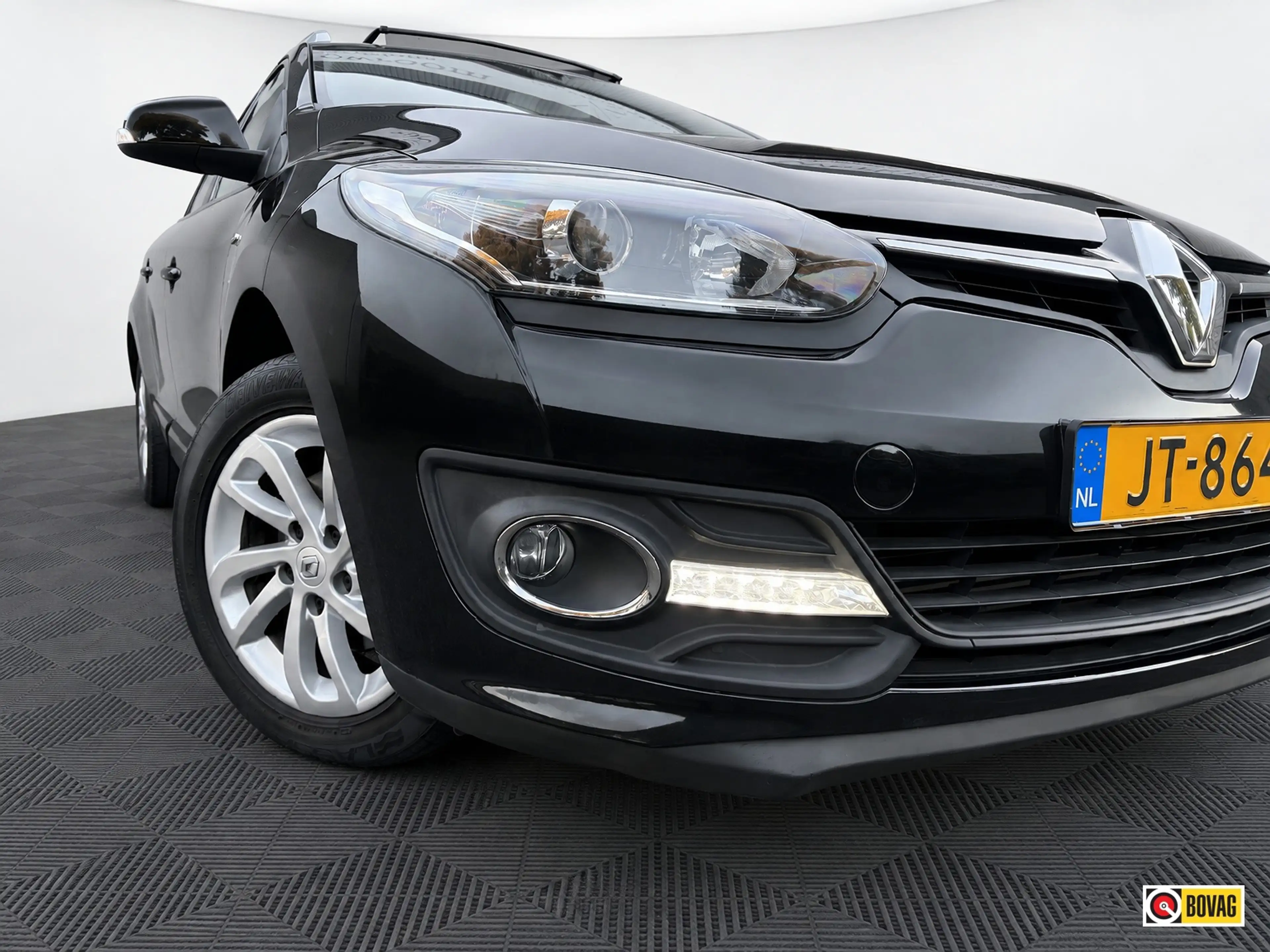 Renault Megane Estate 1.2 TCe Limited NAVI TREKHAAK BLUETOOTH PAN — photo 2