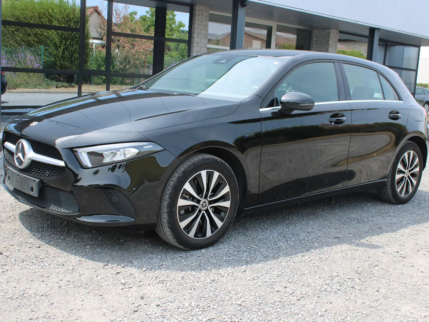 Mercedes-Benz A 250 E HYBRIDE BUSINESS HALF LEDER CAMERA NAVI LED Noir - 2