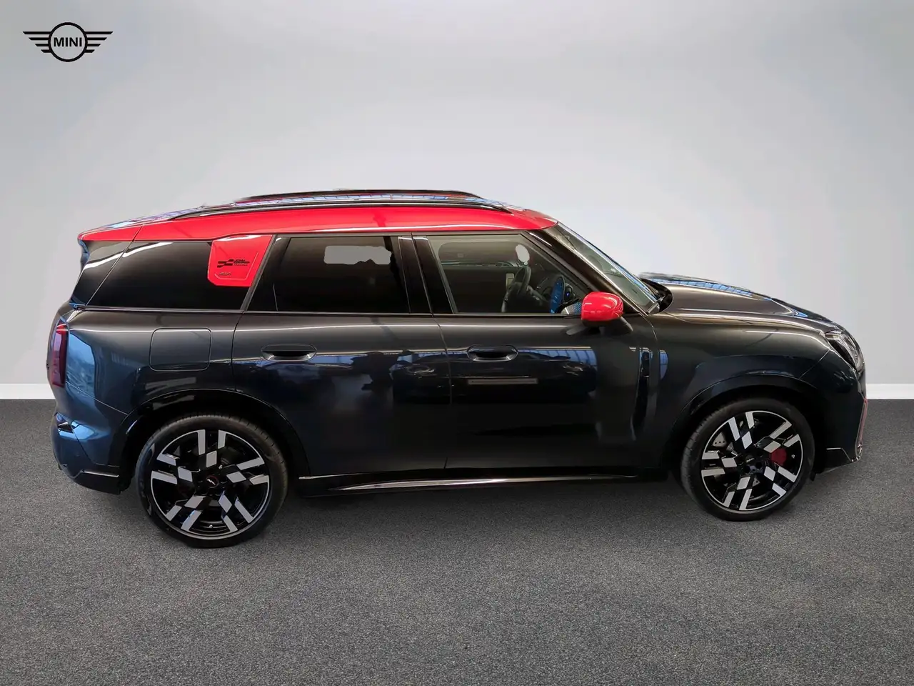 MINI JCW Countryman All4 John Cooper Works Trim 3
