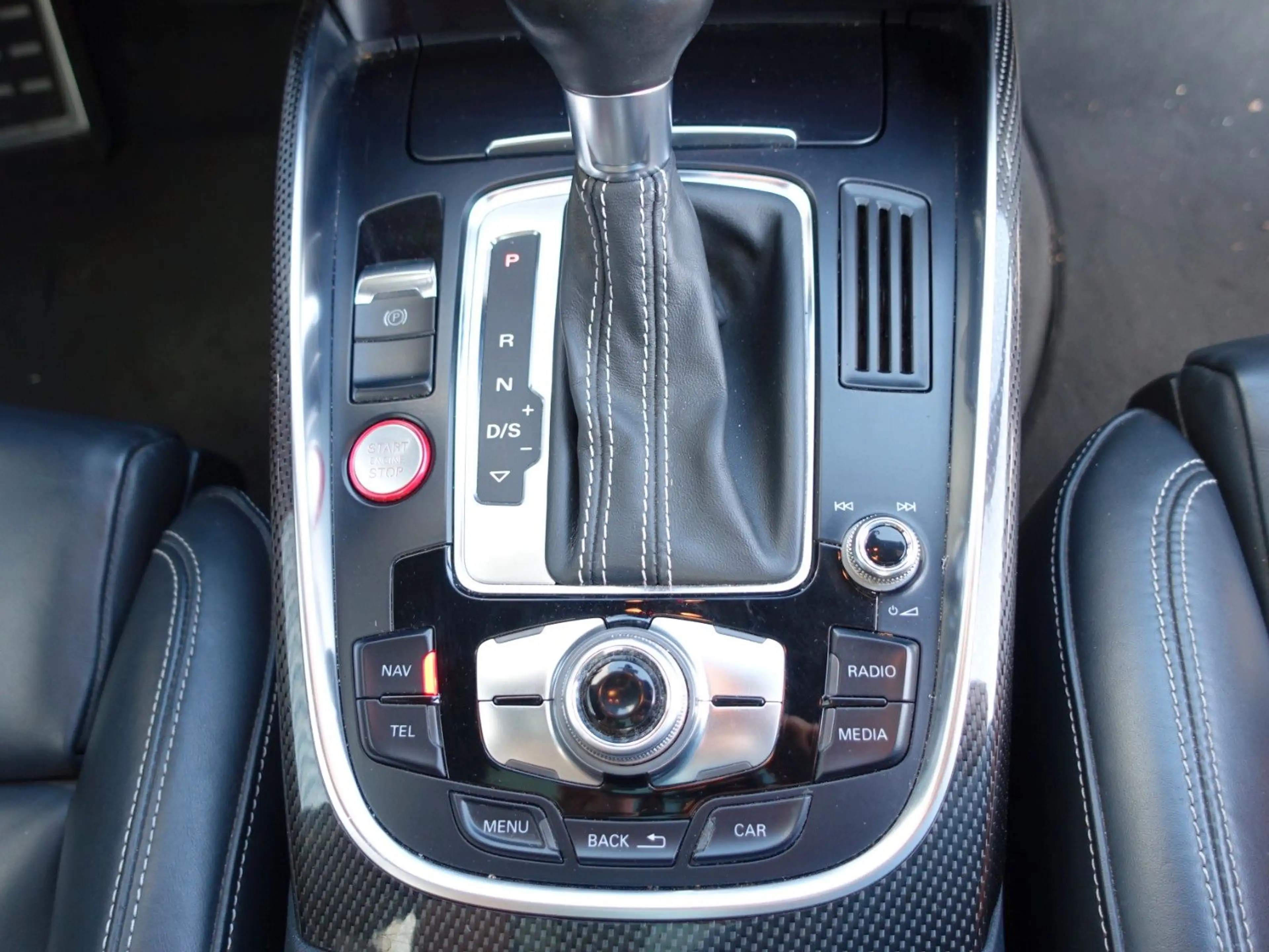 Audi SQ5 3.0 TDI quattro NARDO GRAU/ ACC/PANO/B&O/AHK — photo 15