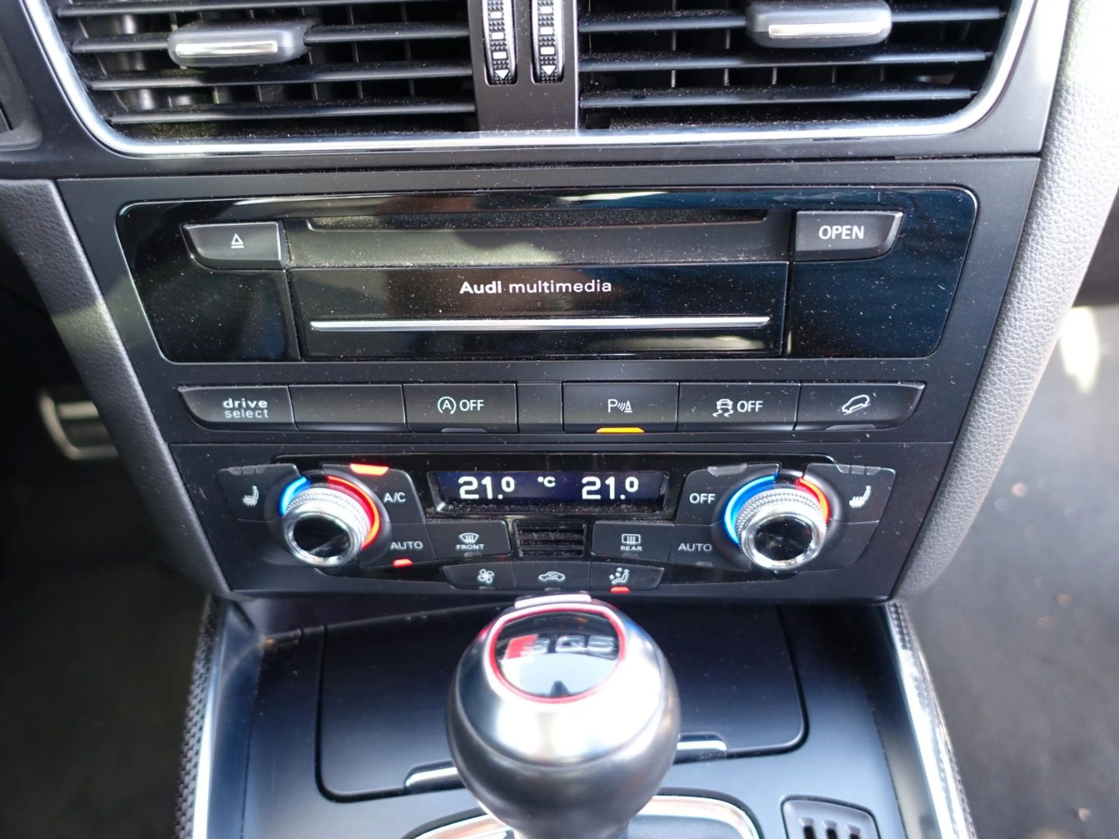 Audi SQ5 3.0 TDI quattro NARDO GRAU/ ACC/PANO/B&O/AHK — photo 14