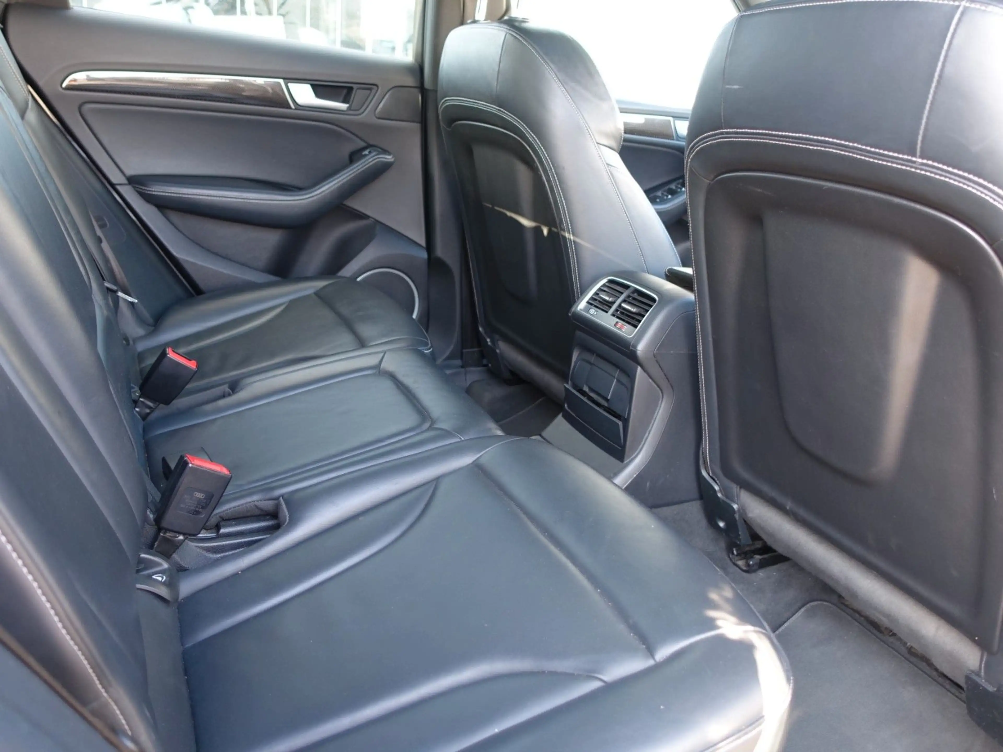 Audi SQ5 3.0 TDI quattro NARDO GRAU/ ACC/PANO/B&O/AHK — photo 11