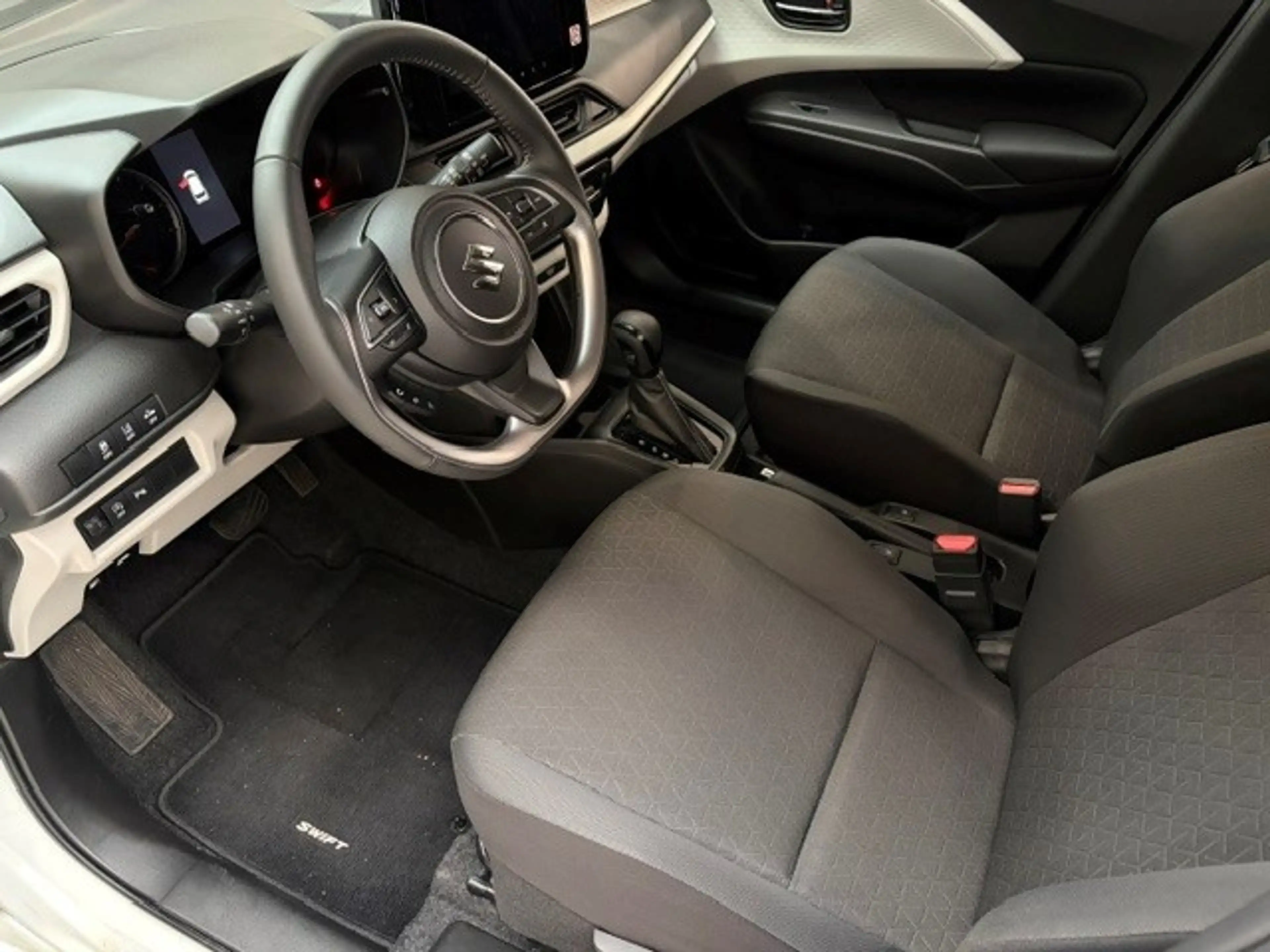 Suzuki Swift 1.2 Select Hybrid [ CAMERA | APPLE CARPLAY / ANDRO — photo 4