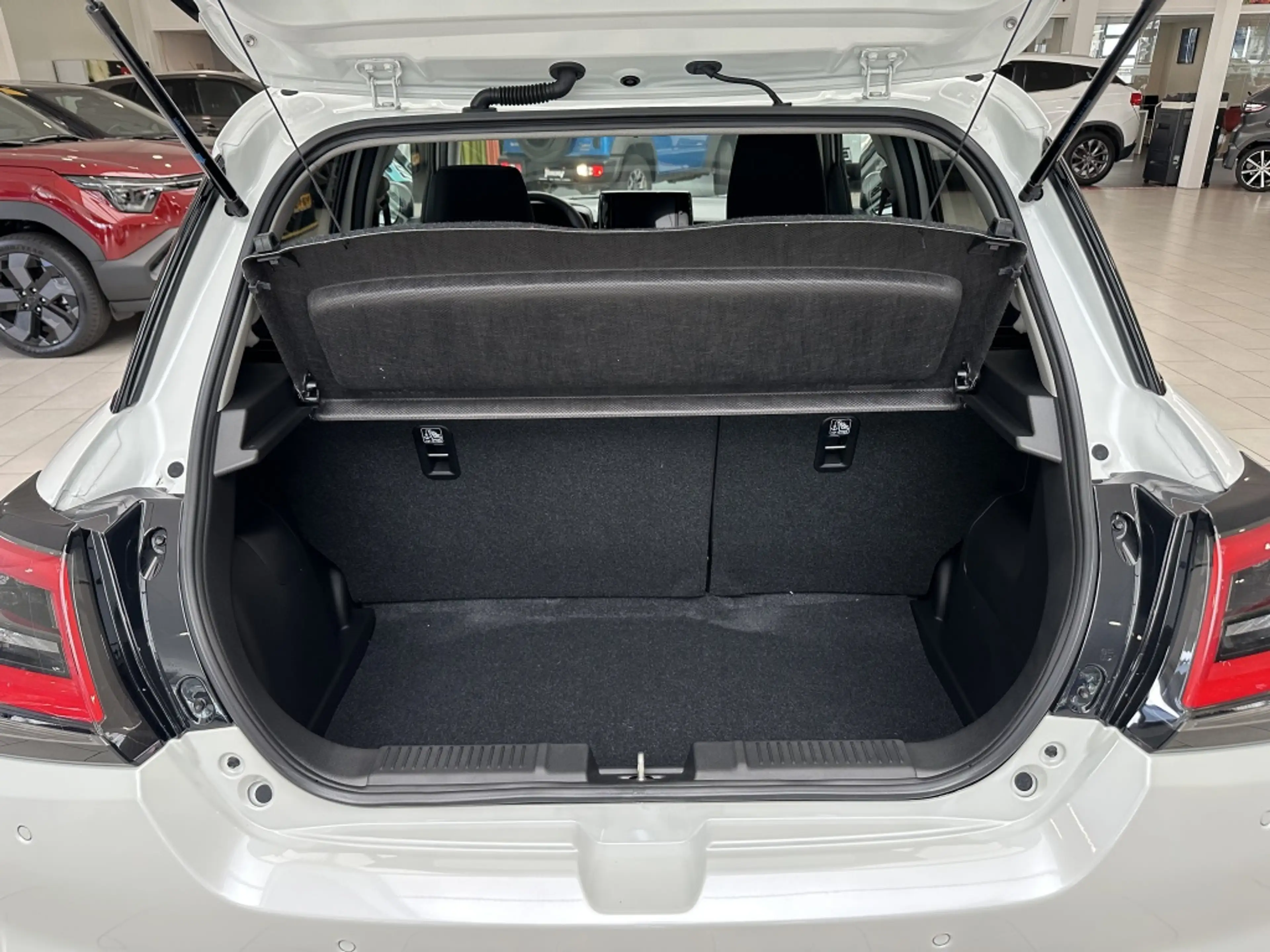 Suzuki Swift 1.2 Select Hybrid [ CAMERA | APPLE CARPLAY / ANDRO — photo 8