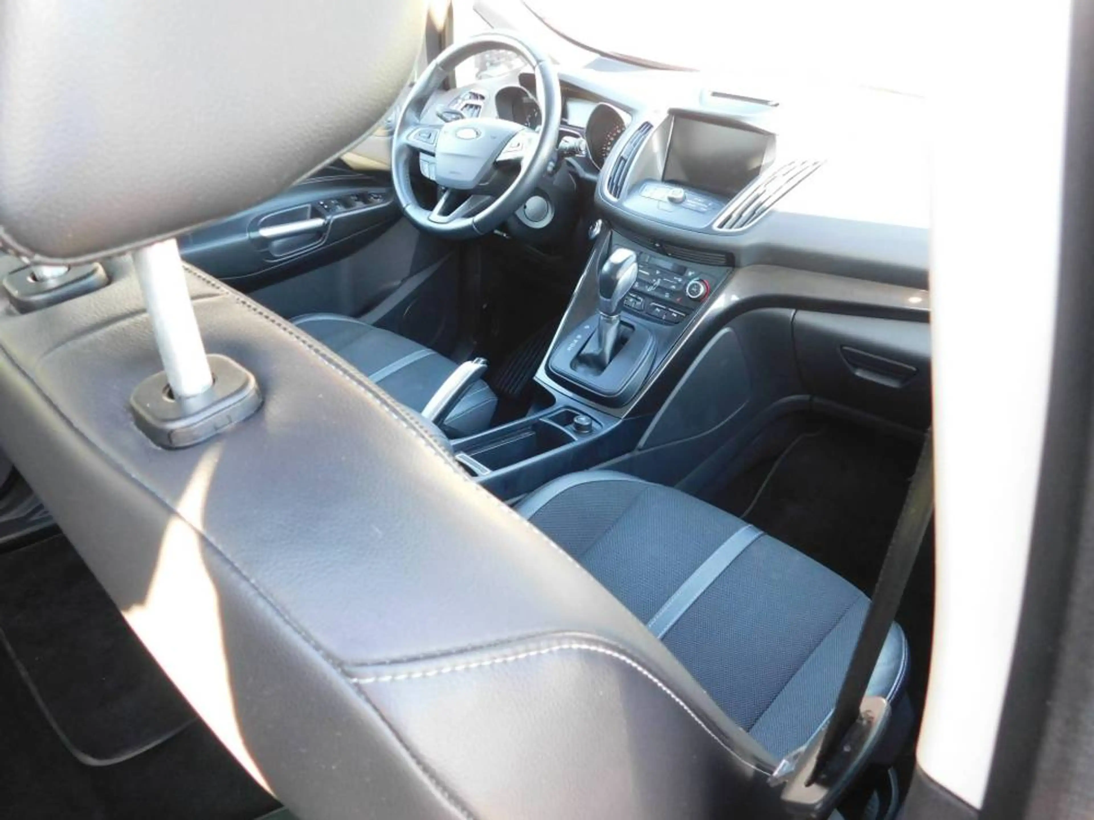 Ford Grand C-Max Ford 2.0 TDI AT Titanium — photo 14
