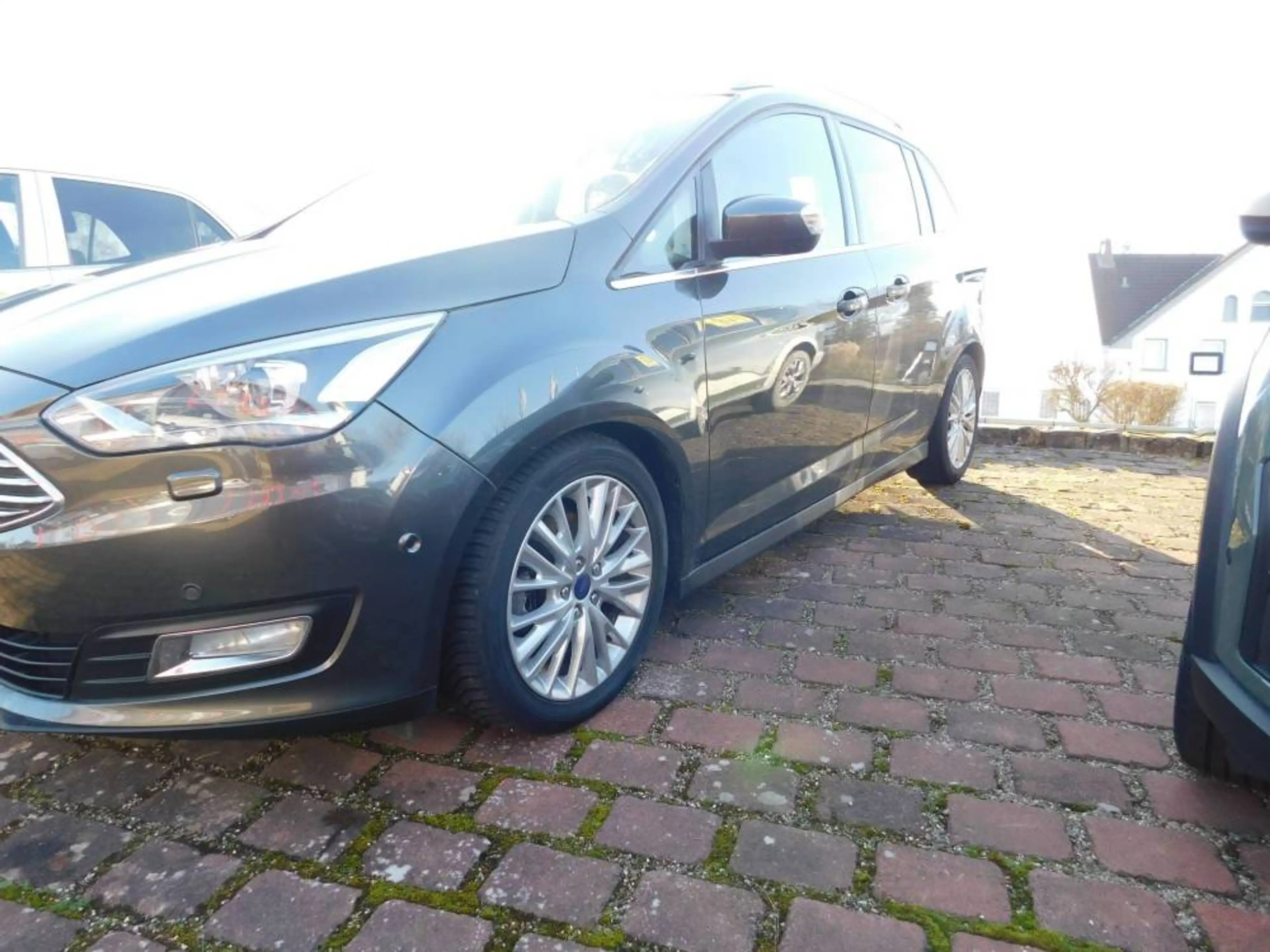 Ford Grand C-Max Ford 2.0 TDI AT Titanium — photo 4