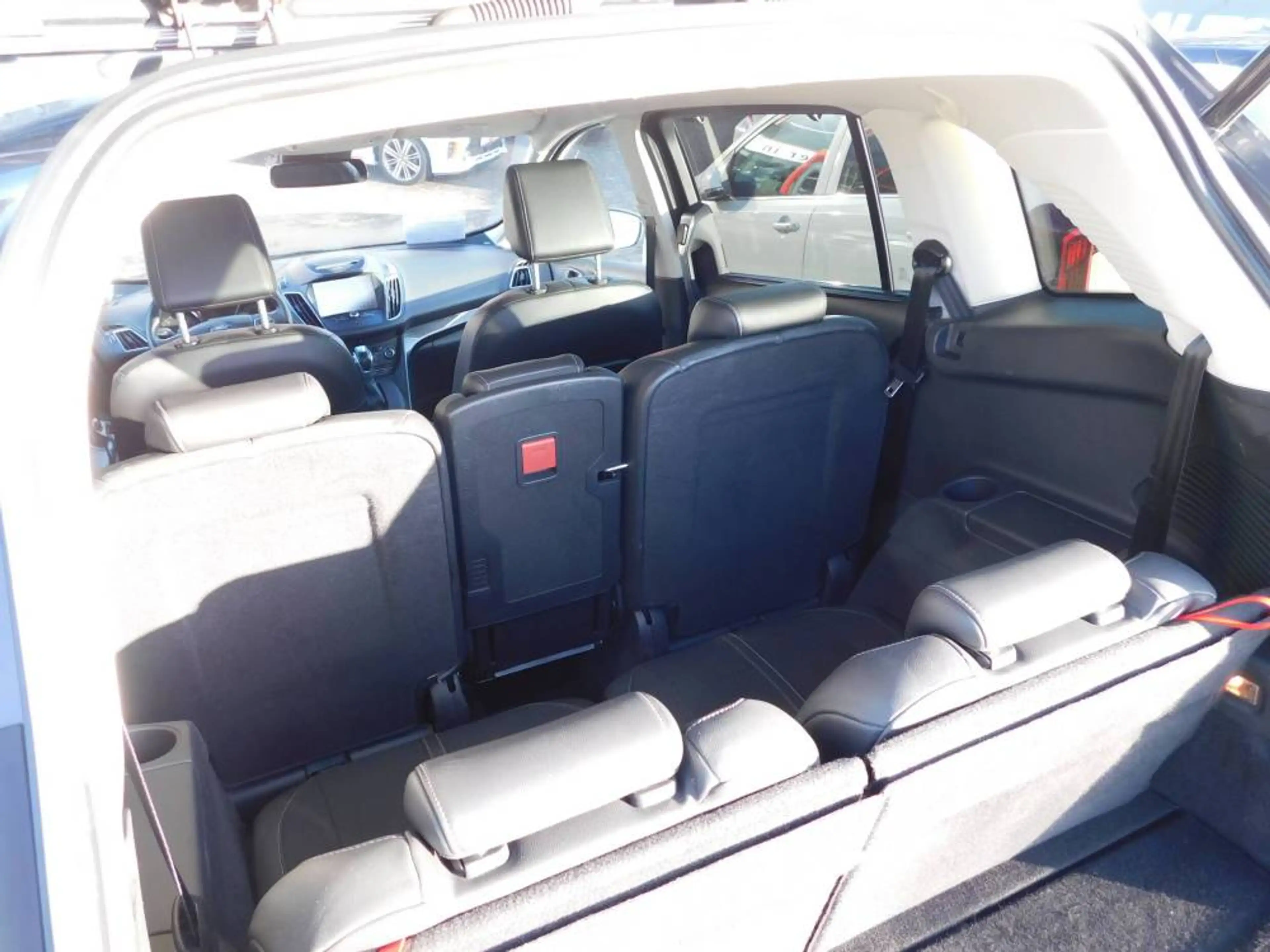 Ford Grand C-Max Ford 2.0 TDI AT Titanium — photo 8
