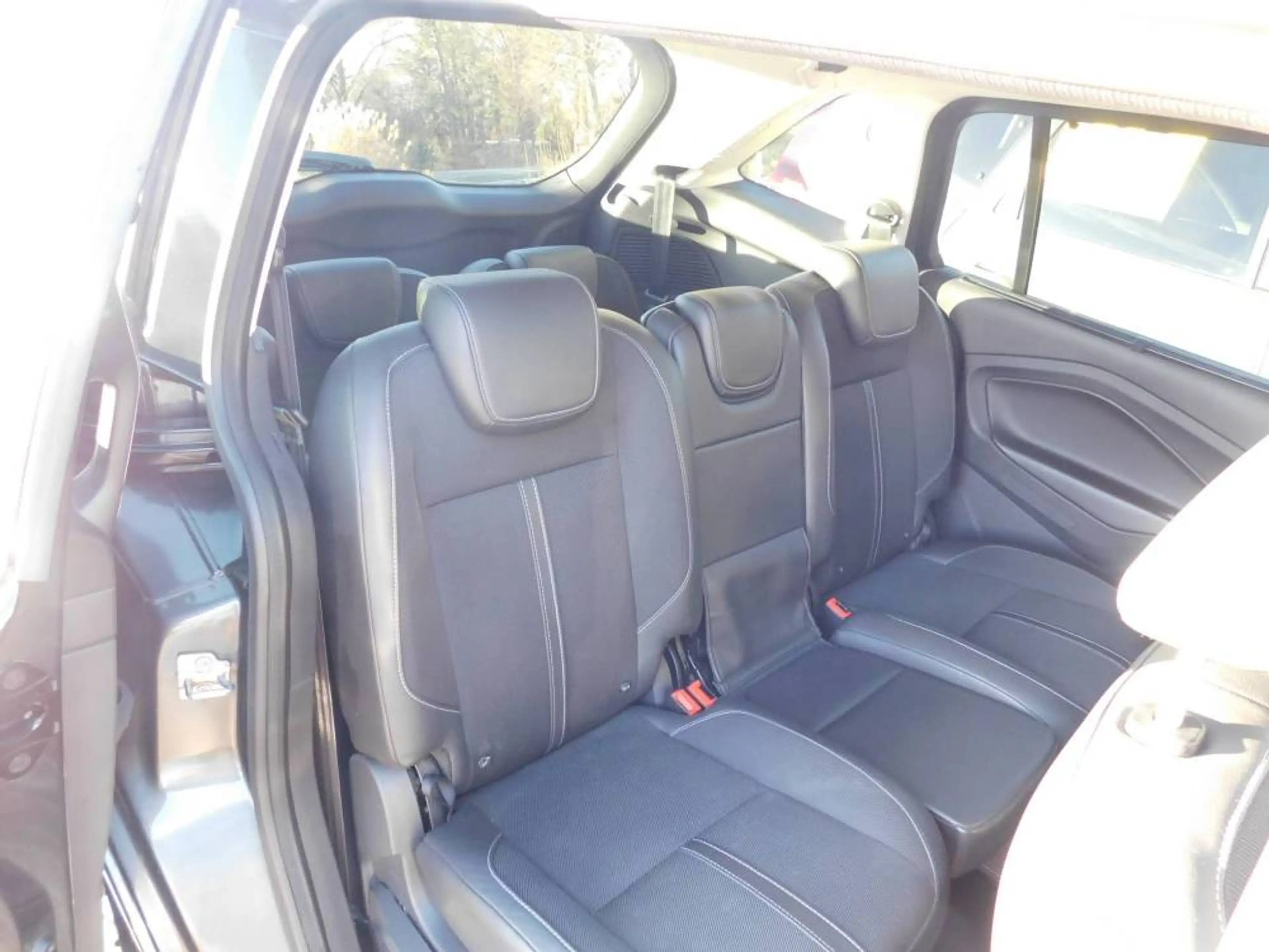Ford Grand C-Max Ford 2.0 TDI AT Titanium — photo 12