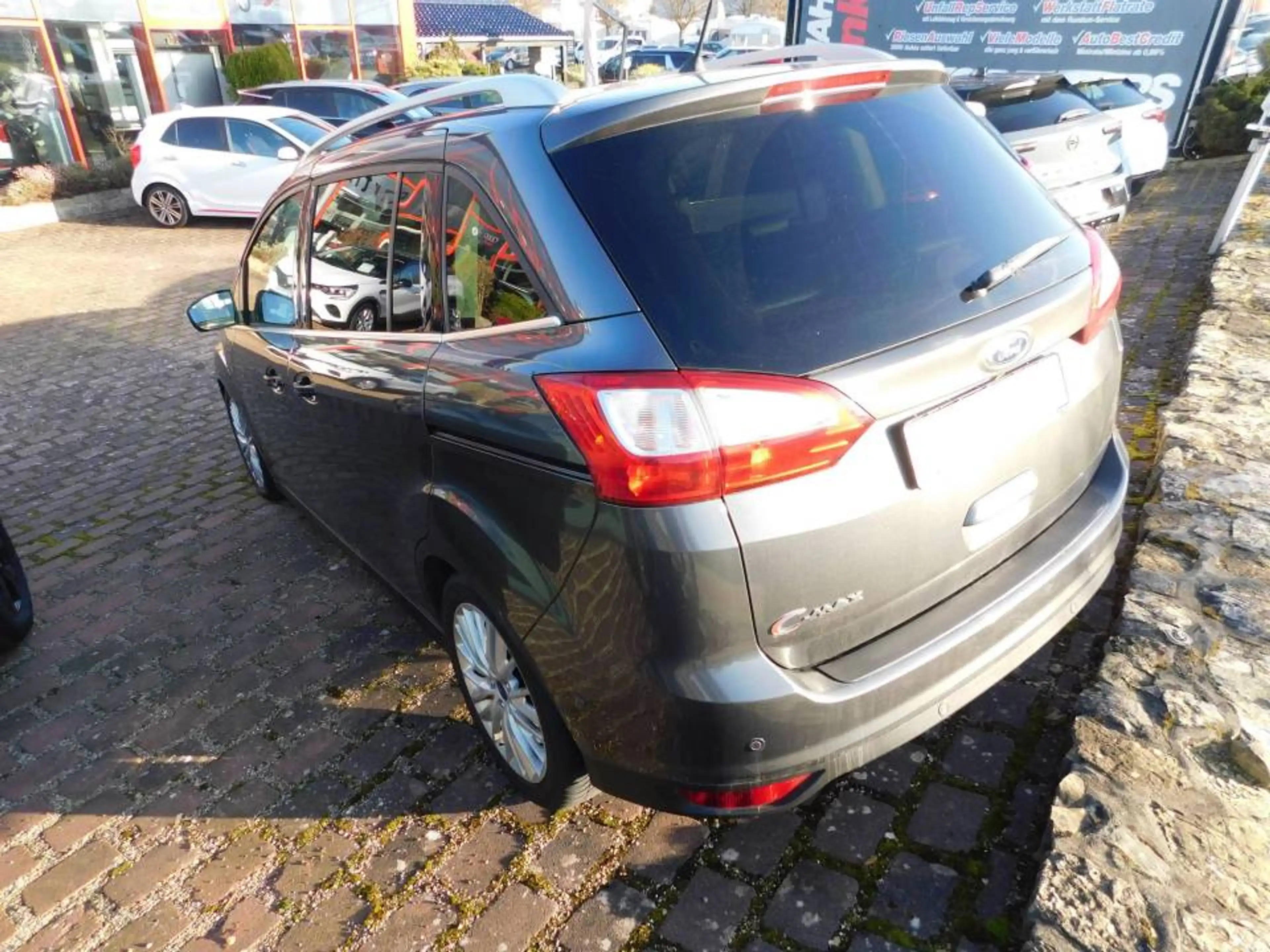 Ford Grand C-Max Ford 2.0 TDI AT Titanium — photo 5