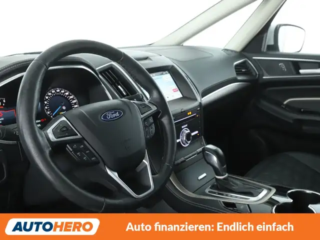 Ford S-Max view 11