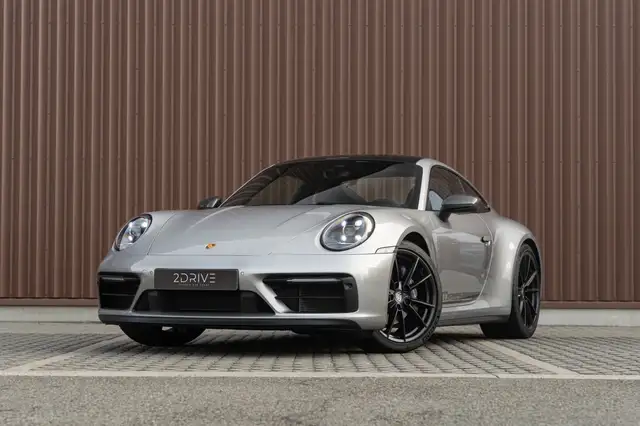 Porsche 992