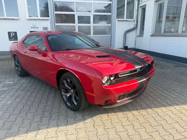 Imagine Dodge Challenger
