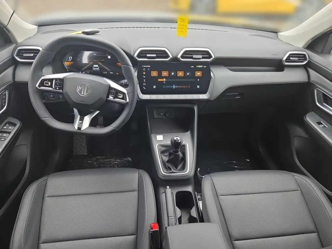 MG ZS Comfort 1.5 Benziner Schalter 116 PS *NAVI*S 10