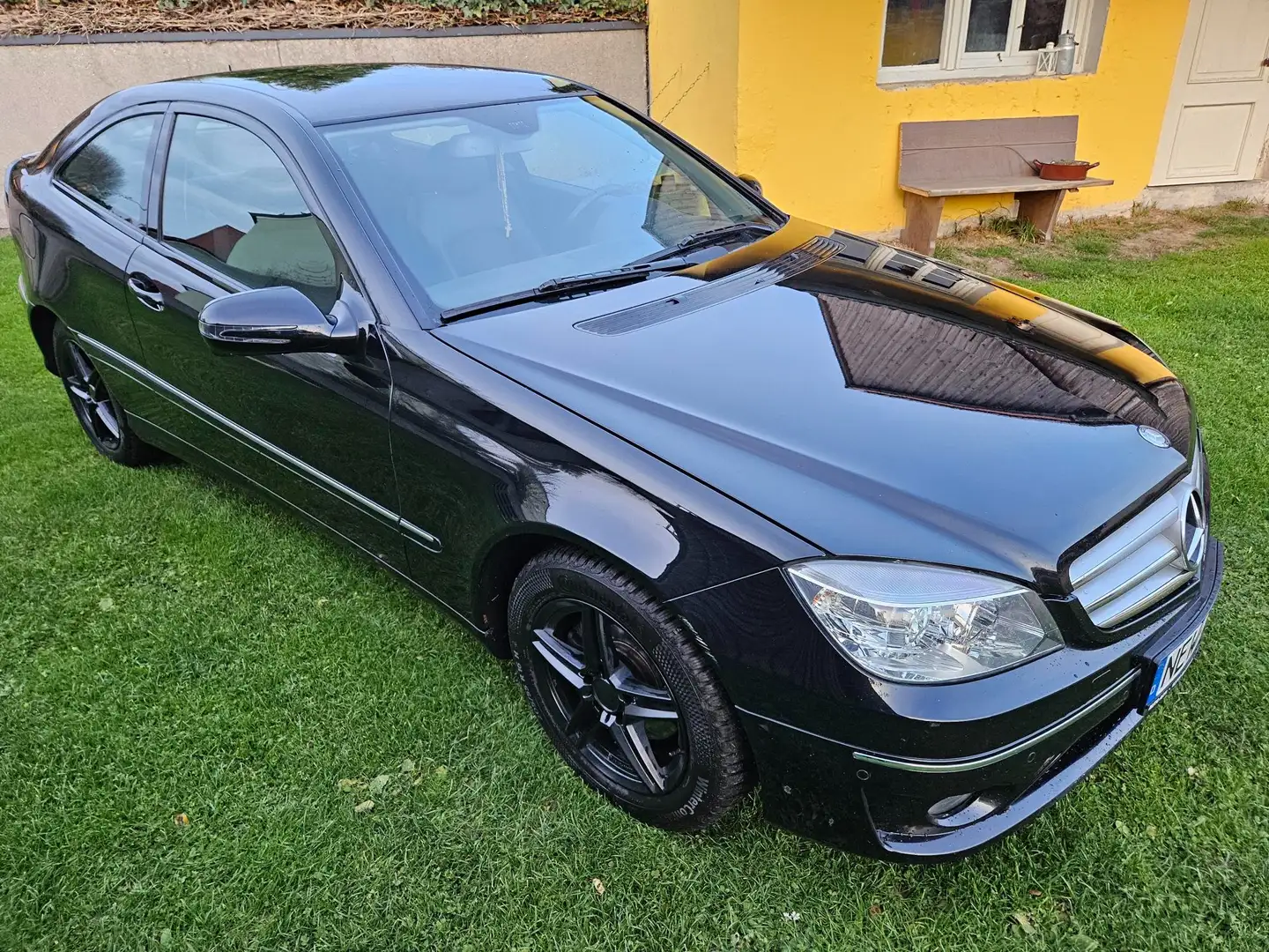 Mercedes-Benz CLC CLC 220 CDI DPF Special Edition Schwarz - 1