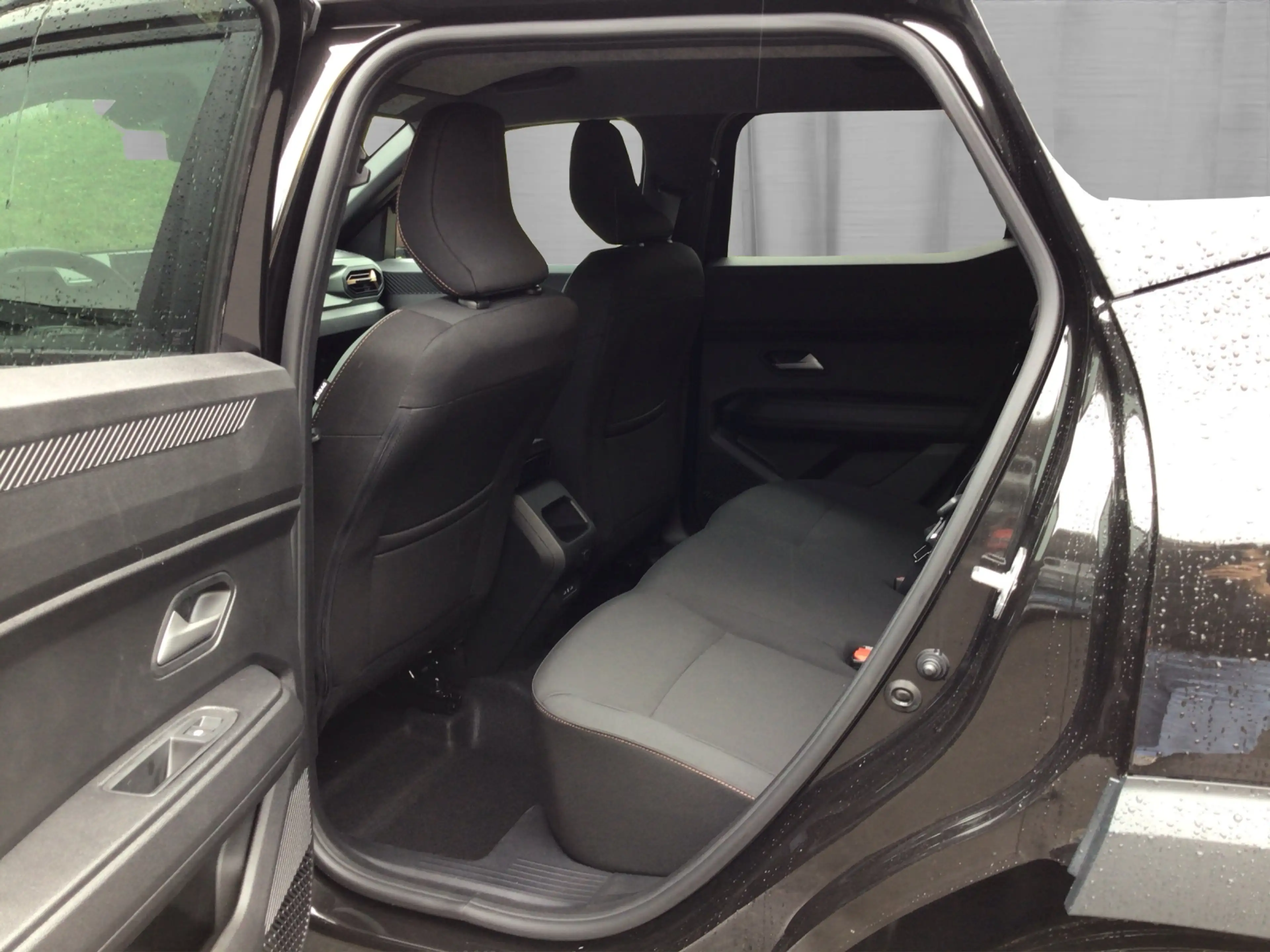 Dacia Duster TCe 130 Extreme — photo 13