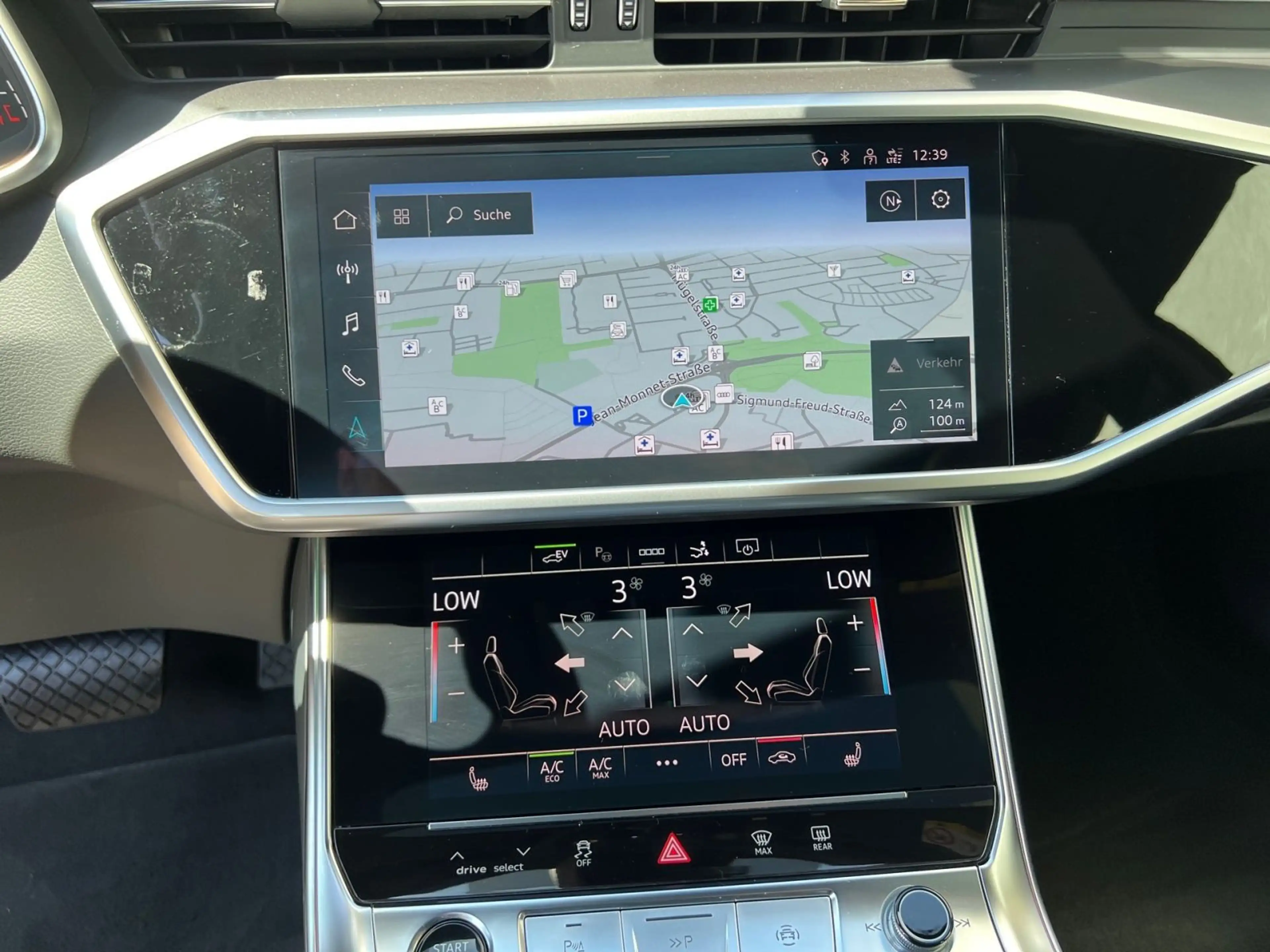 Audi A7 50 TFSI e quattro S tronic S line L — photo 9