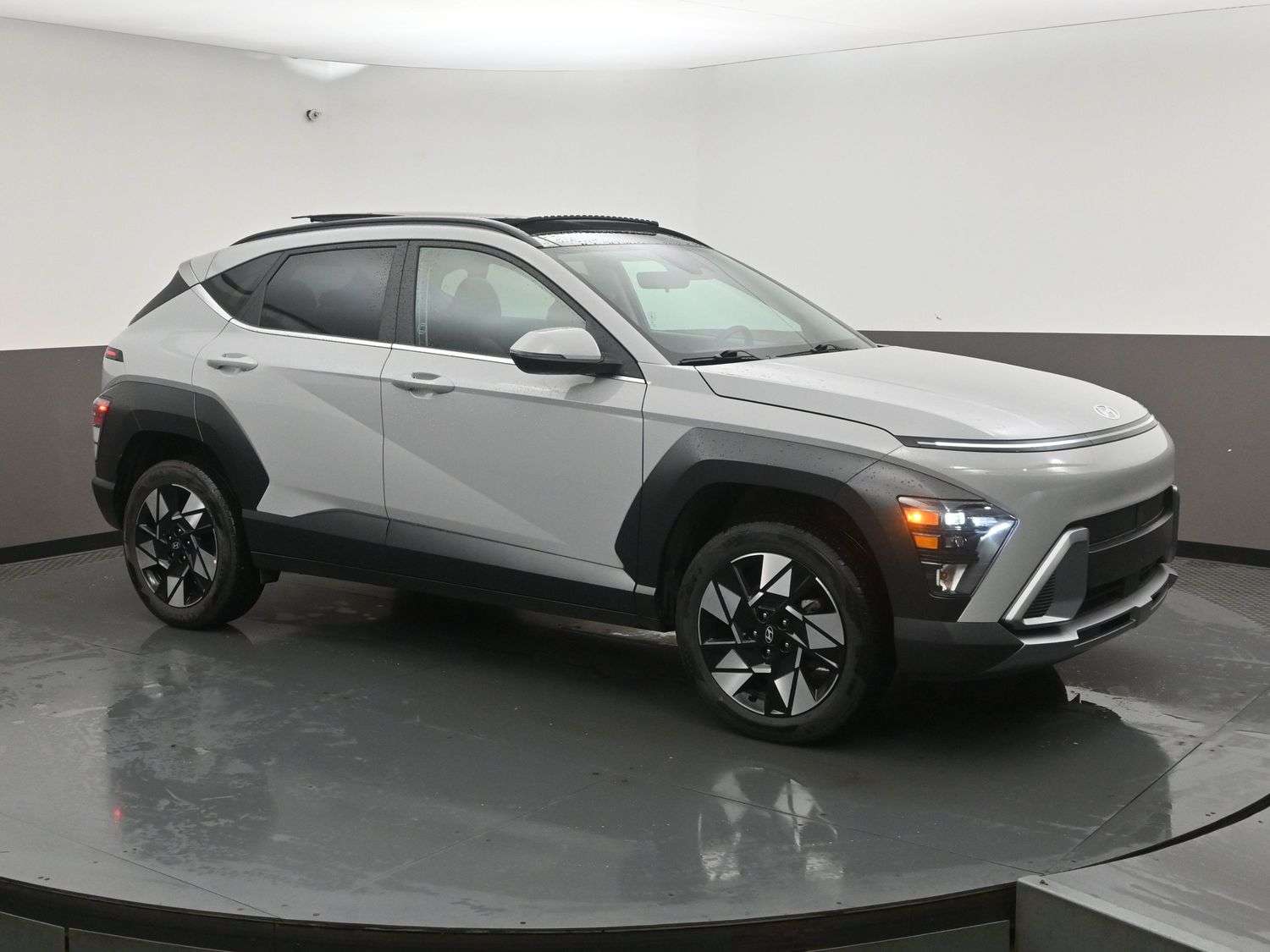 2026 Hyundai Kona PREFERRED WITH TREND PACKAGE AWD | LEATHER | SUNROOF | ALLOY WHEELS & MORE!