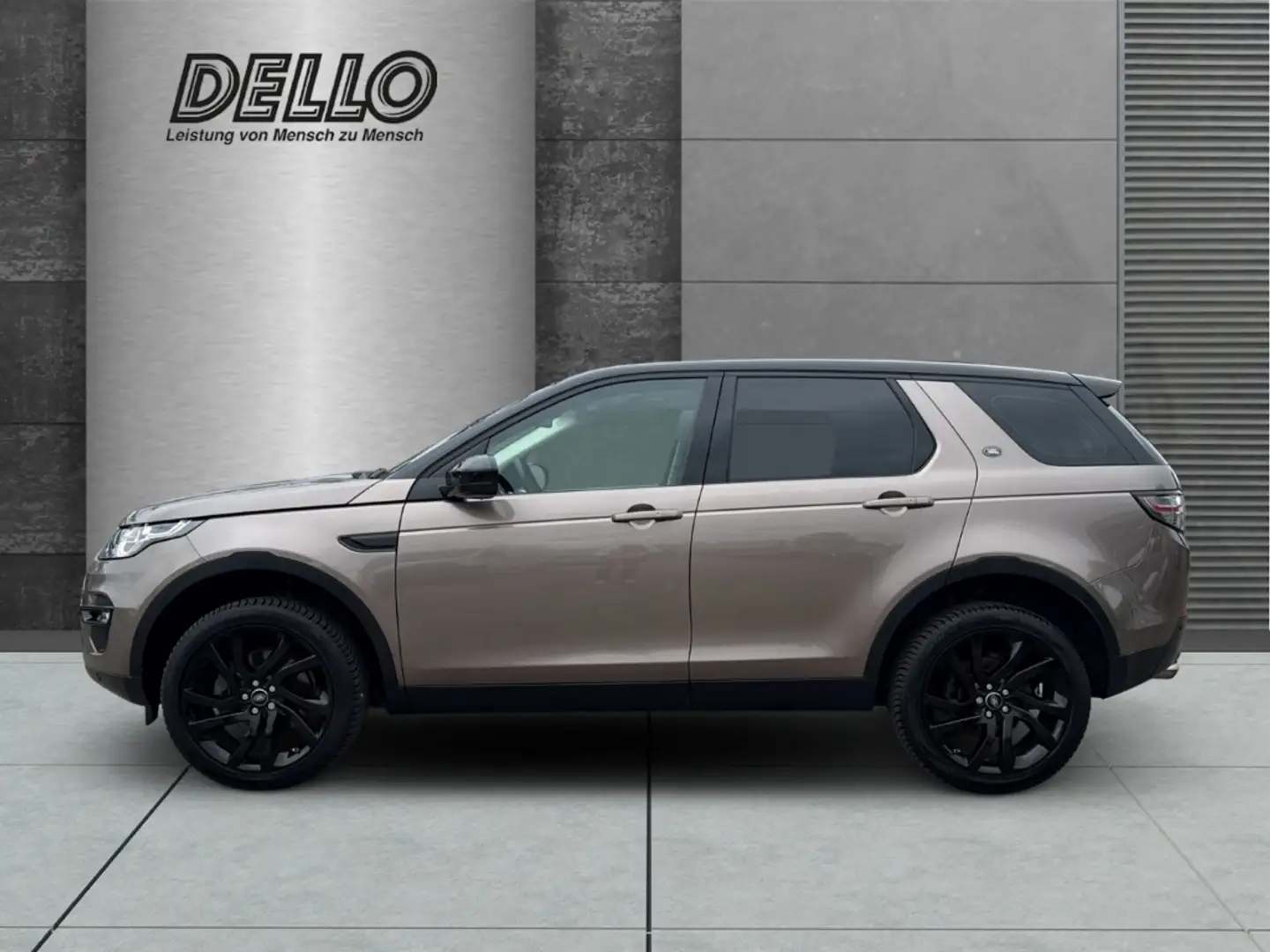 Land Rover Discovery Sport 2.0 Si4 Panorama Navi Soundsystem Bi-Xenon Kurvenl Bruin - 2