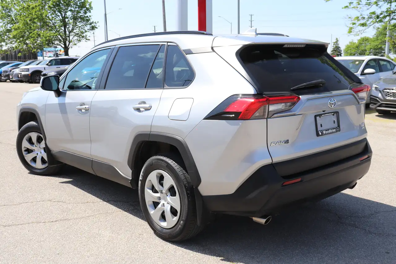 Toyota RAV 4 снимка Toyota RAV 4