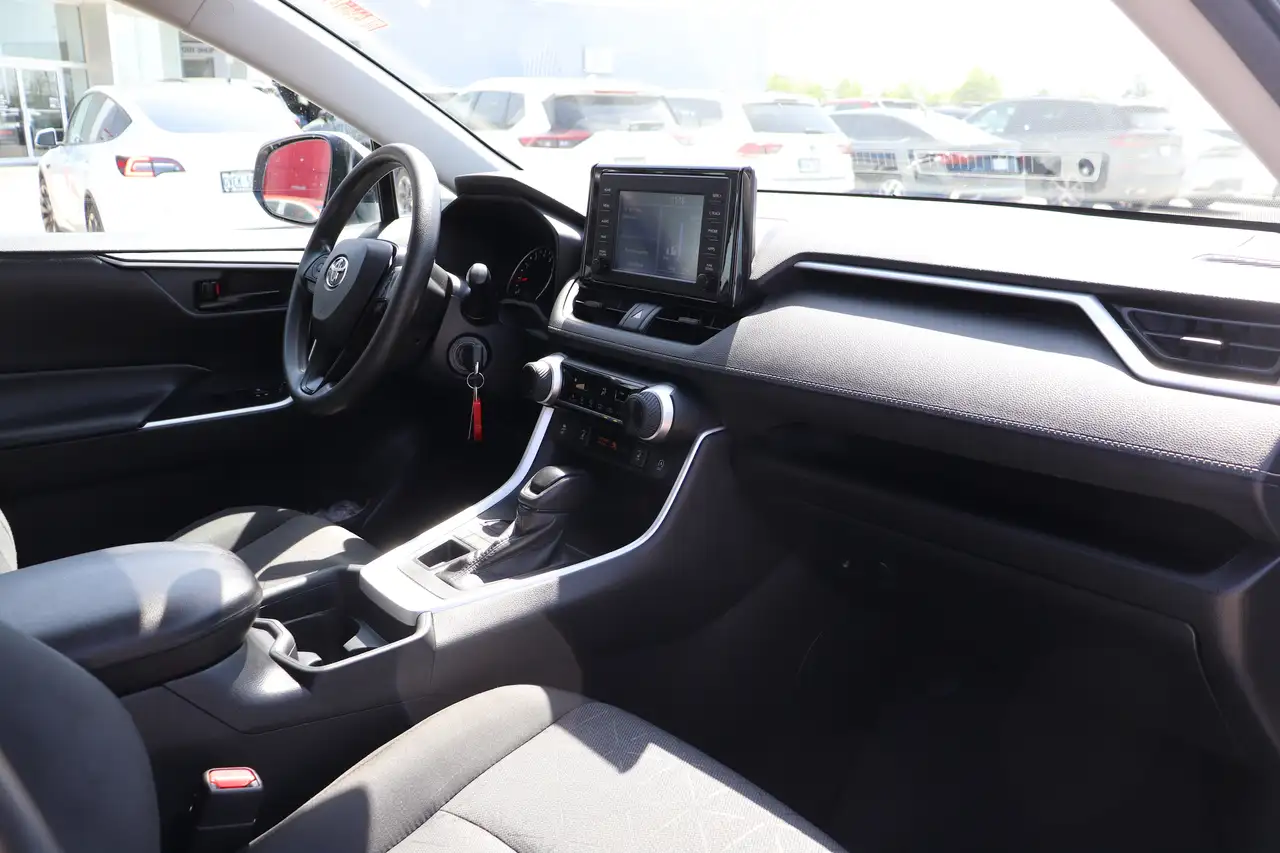 Toyota RAV 4 снимка Toyota RAV 4