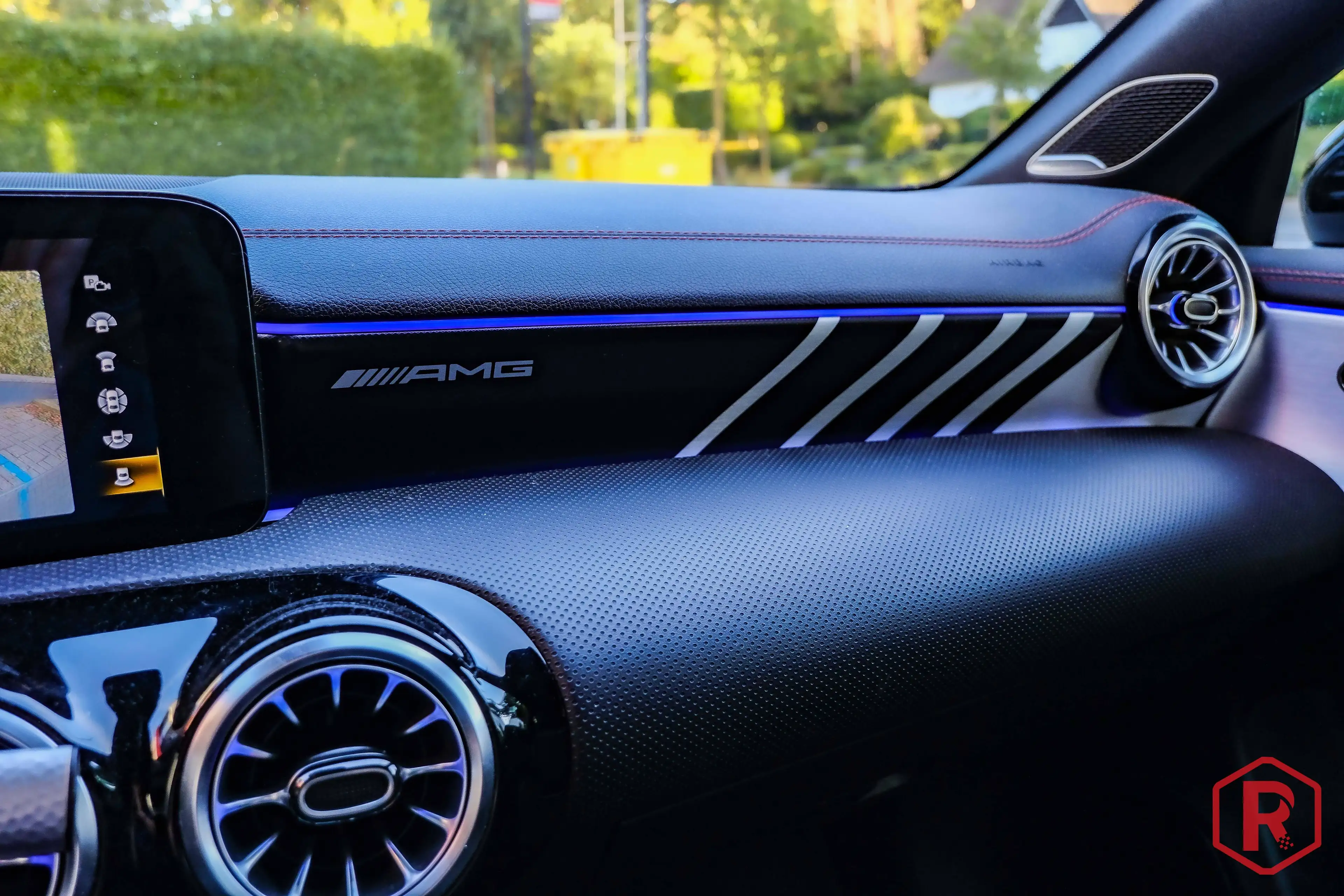 Mercedes-Benz CLA 45 AMG S Shooting Brake 4MATIC+ Pano Burmester — photo 14