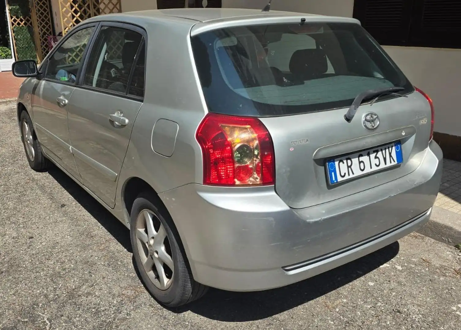 Toyota Corolla Corolla 1.4 d-4d 3p m-mt Argento - 2