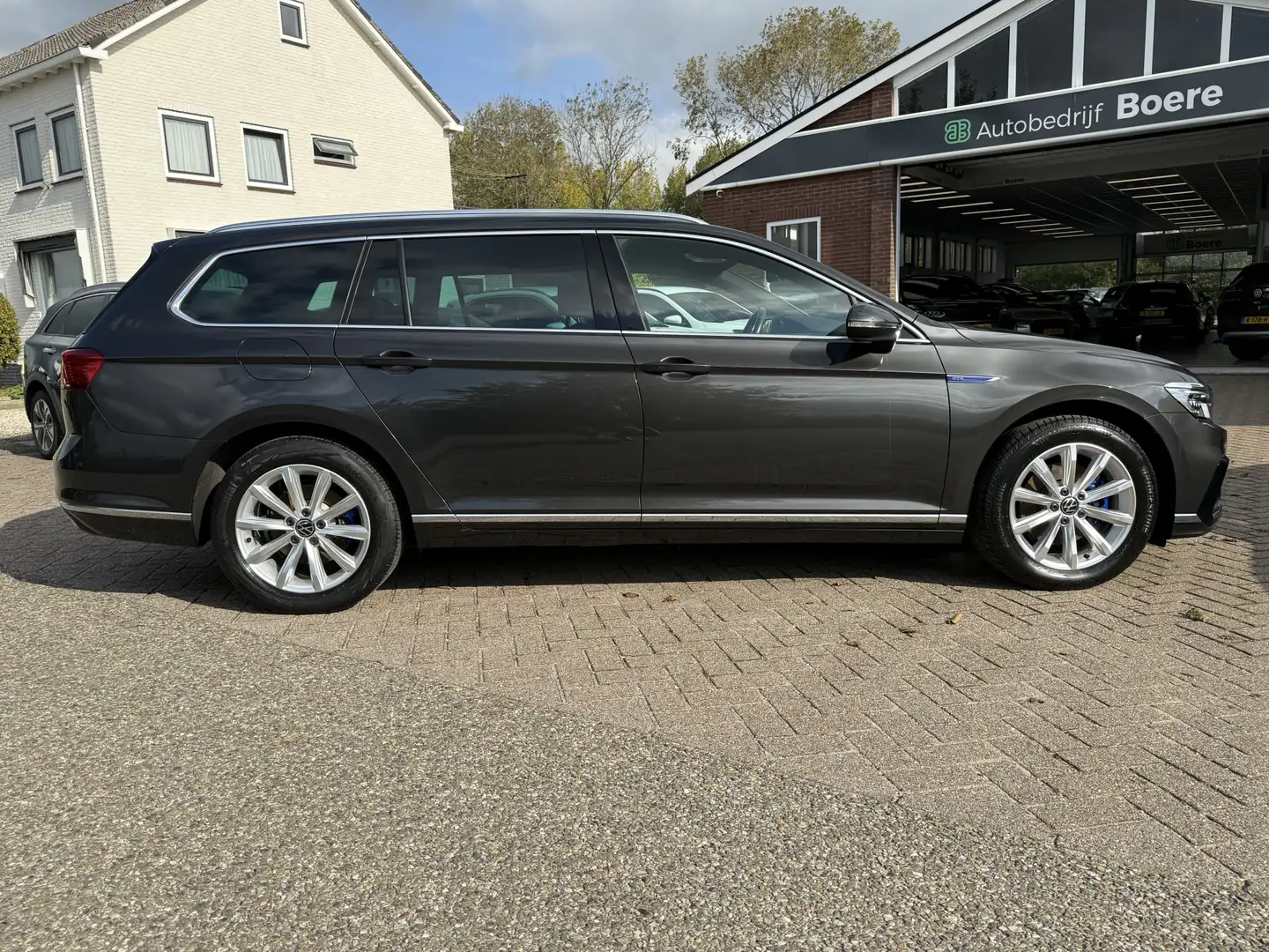 Volkswagen Passat Variant 1.4 TSI PHEV GTE Business NL.Auto, Luxe Leer, Comf Gris - 2