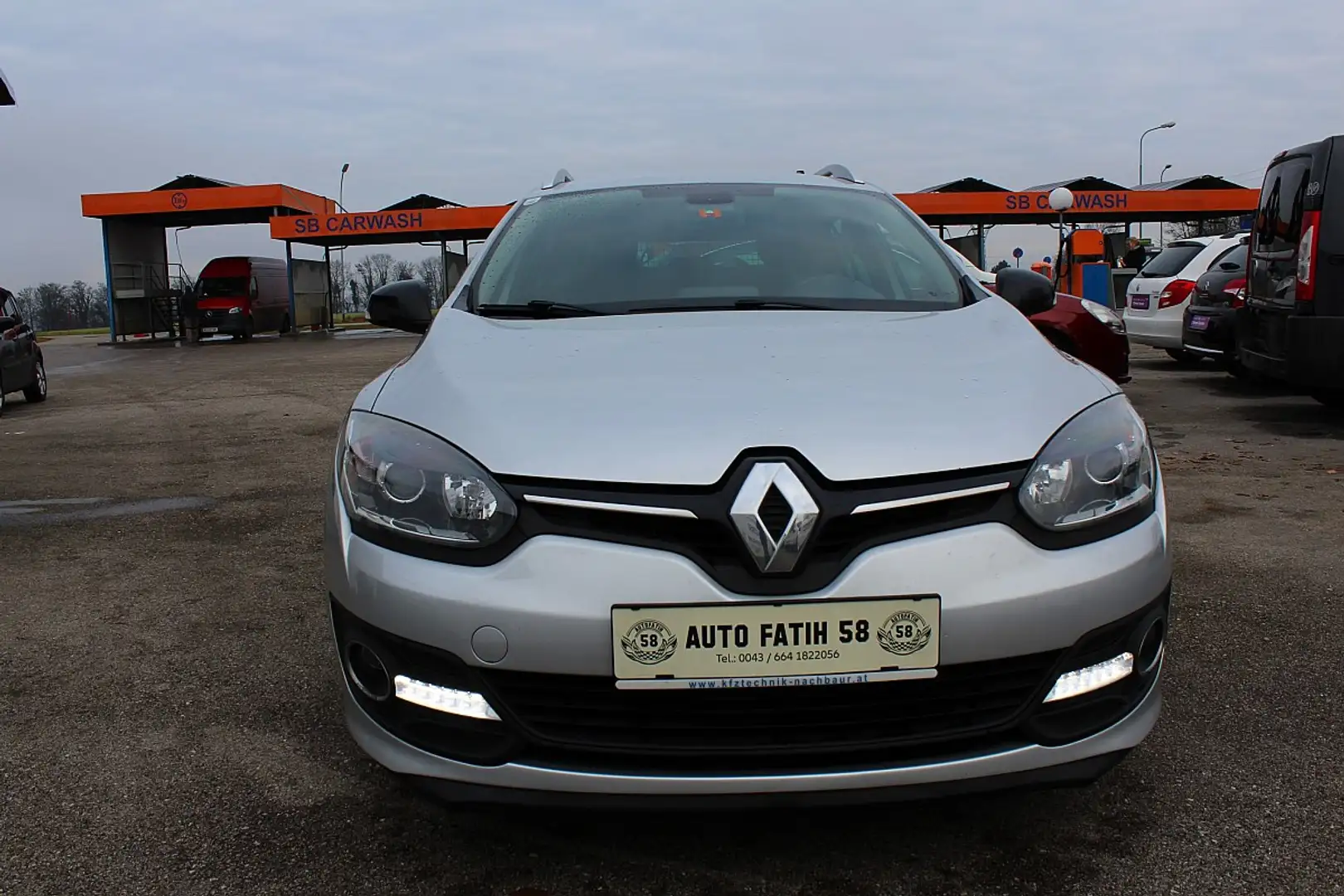 Renault Megane Mégane Bose Energy dCi 110 EDC Grau - 2
