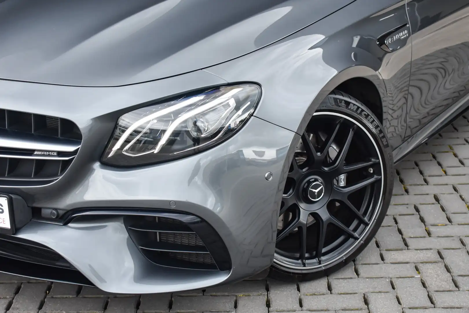 Mercedes-Benz E 63 AMG 4-Matic+ - Lichte vracht - Grey - 2