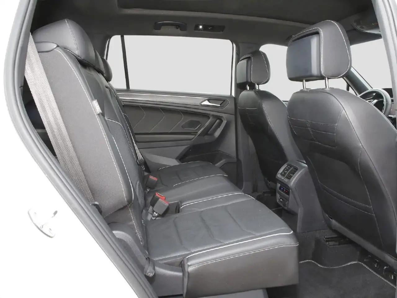 Volkswagen Tiguan Allspace 2.0 TDI DSG R-Line 4Motion 20" LM AHK PANO LEDE... 12