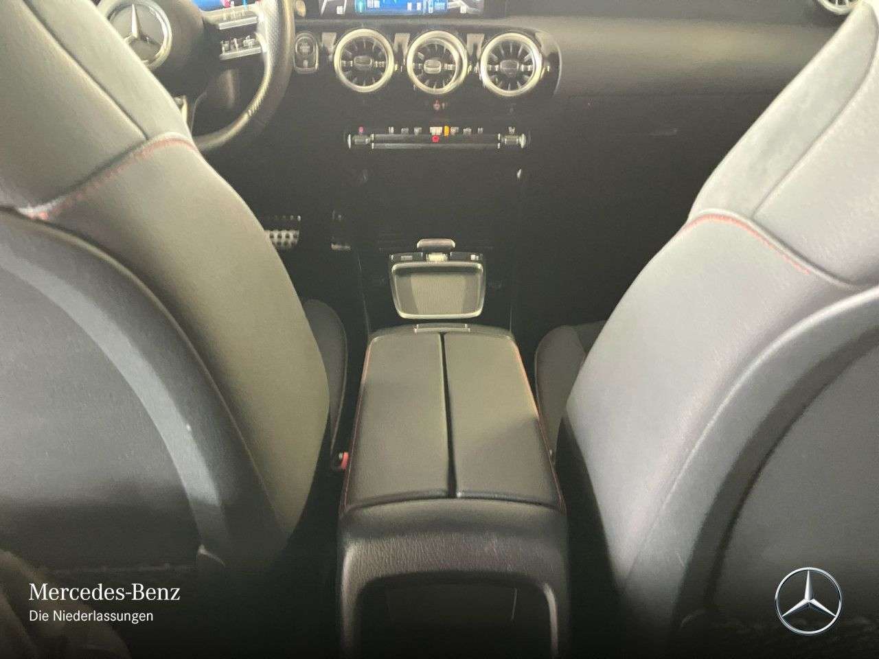 Mercedes-Benz A 220