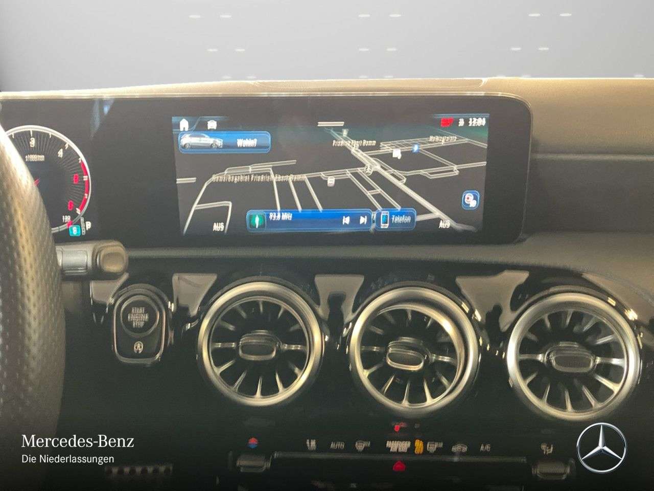 Mercedes-Benz A 220