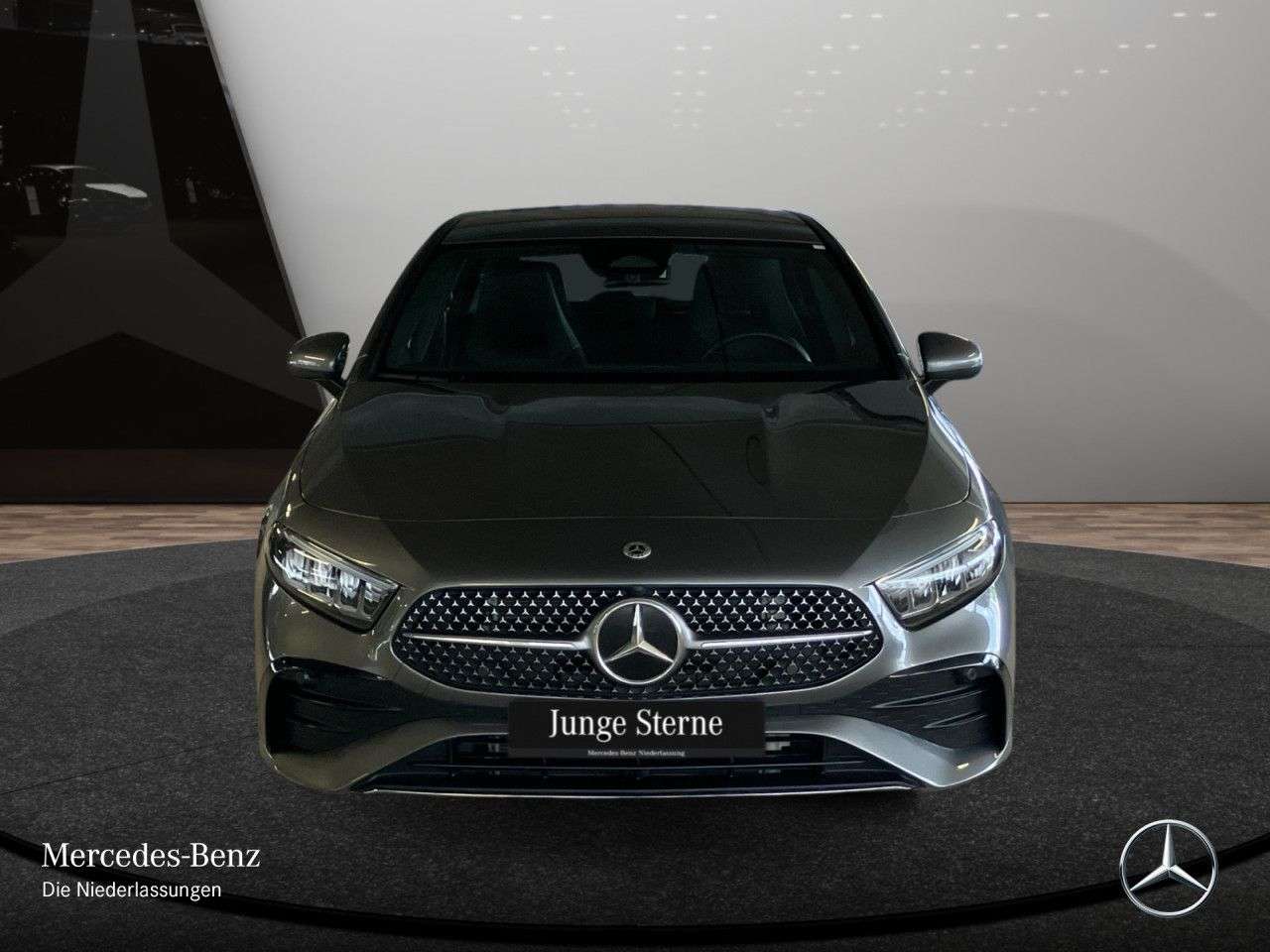 Mercedes-Benz A 220