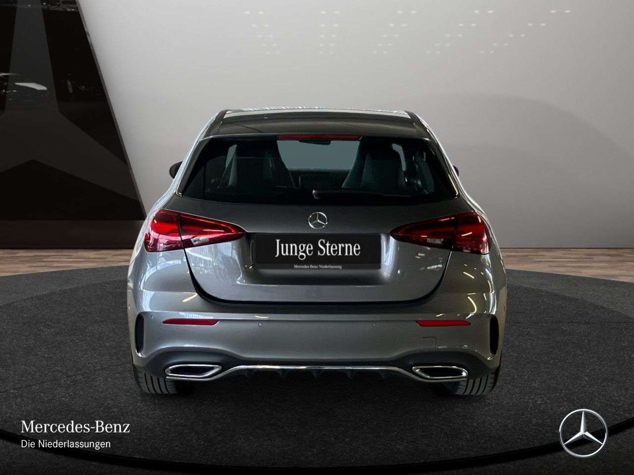 Mercedes-Benz A 220
