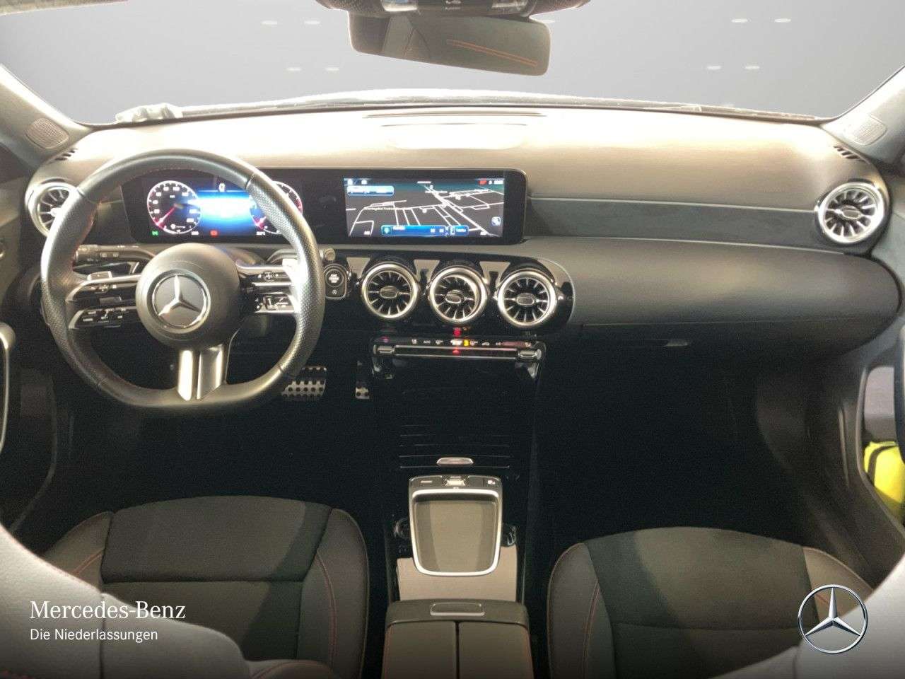 Mercedes-Benz A 220