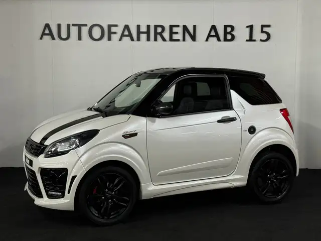 Ligier JS 50 Sport, Leiser 8PS Motor,  Multimedia, CarPlay, RFK
