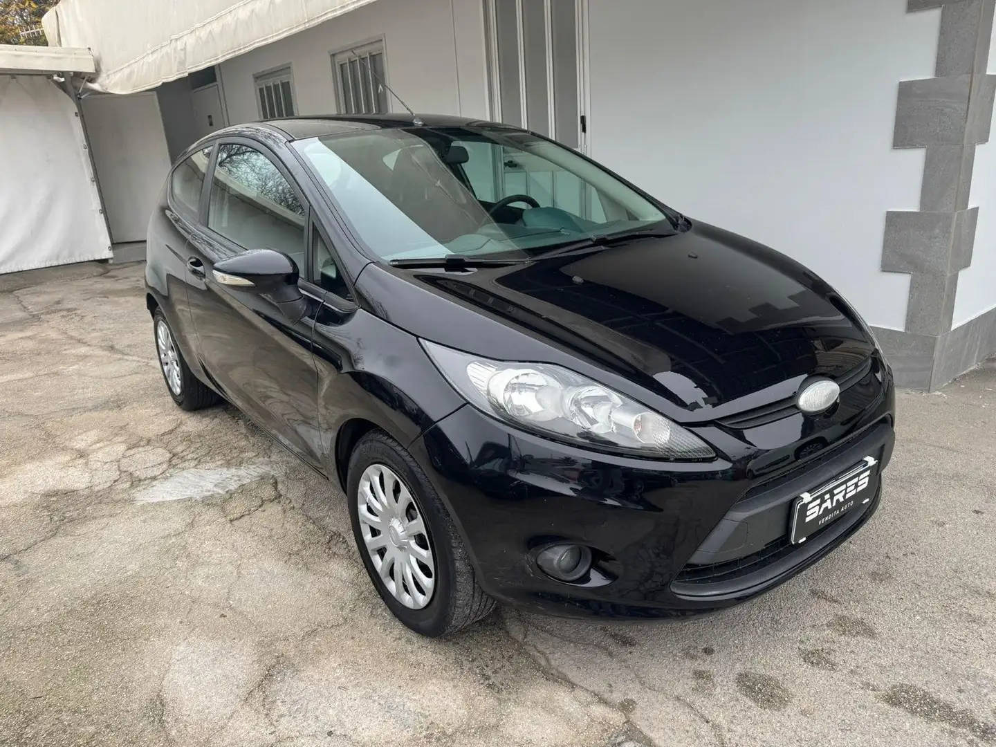 Ford Fiesta Fiesta VI 2010 3p 1.4 tdci Titanium Schwarz - 1